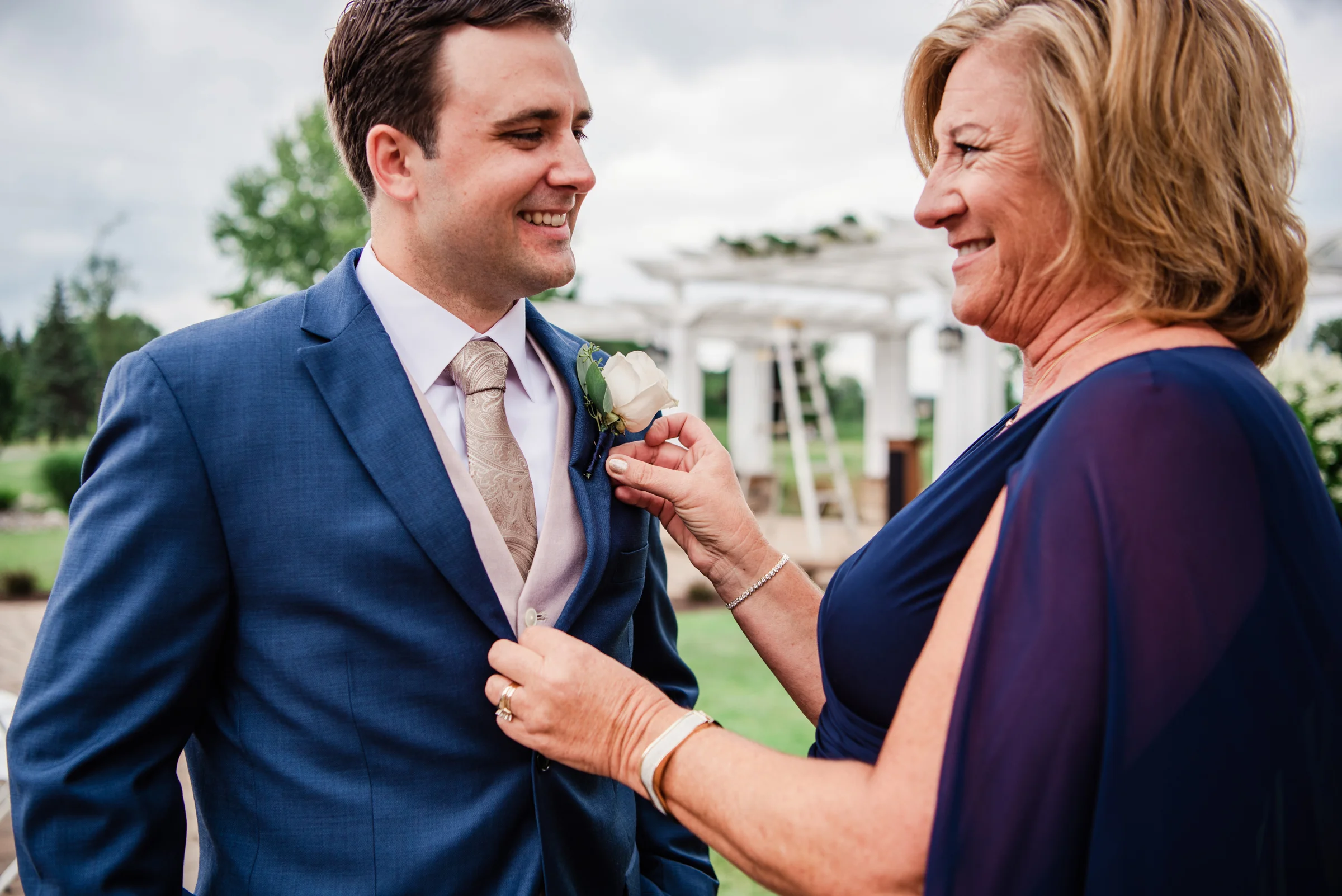 Traditions_at_the_Links_Syracuse_Wedding_JILL_STUDIO_Rochester_NY_Photographer_164324.jpg