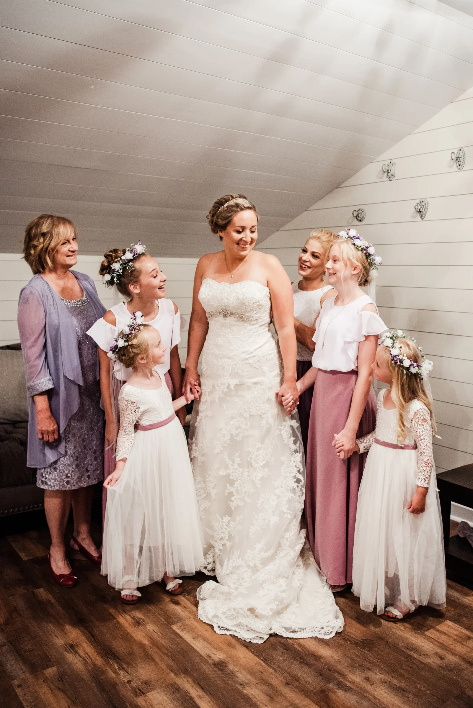 Best_View_Barn_Central_NY_Wedding_JILL_STUDIO_Rochester_NY_Photographer_DSC_3153.jpg