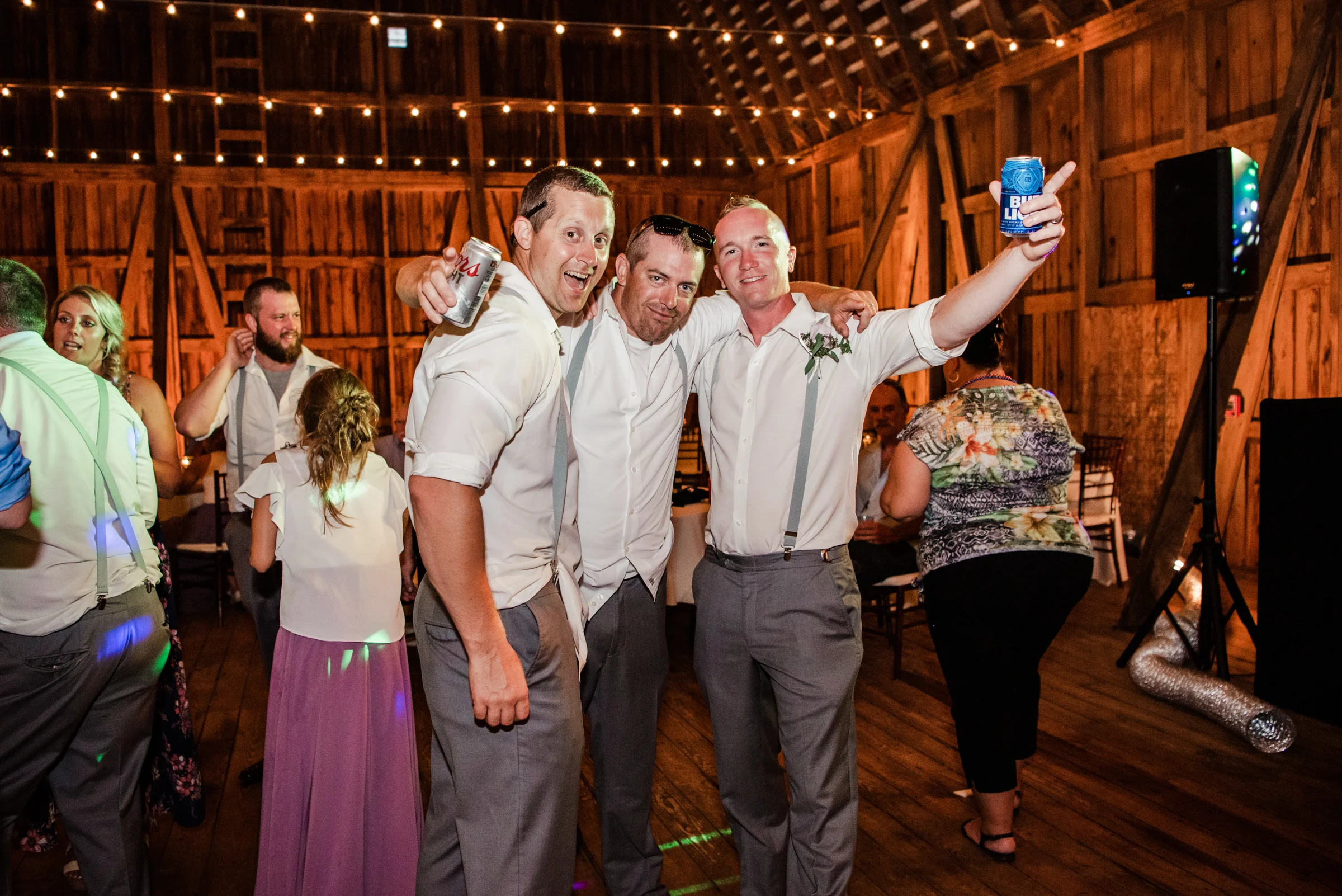 Best_View_Barn_Central_NY_Wedding_JILL_STUDIO_Rochester_NY_Photographer_DSC_4293.jpg