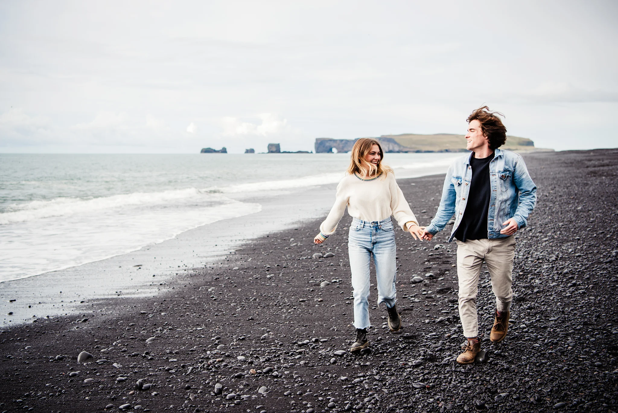 Iceland_Reynisfjara_Black_Sand_Beach_Couples_Session_JILL_STUDIO_Rochester_NY_Photographer_DSC_9691.jpg