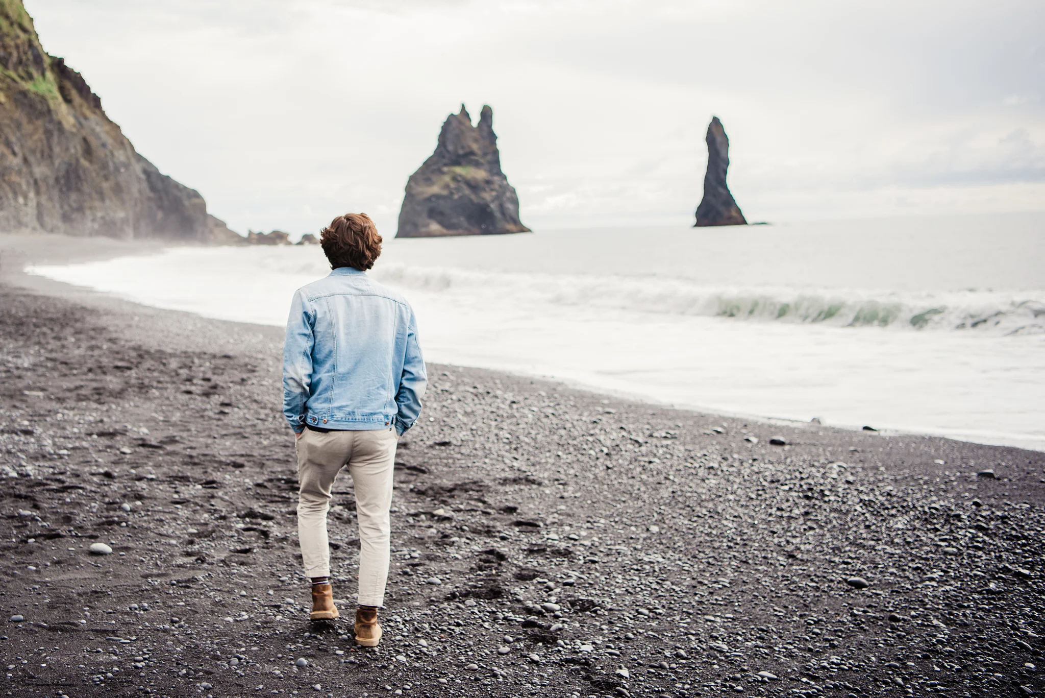 Iceland_Reynisfjara_Black_Sand_Beach_Couples_Session_JILL_STUDIO_Rochester_NY_Photographer_DSC_9723.jpg