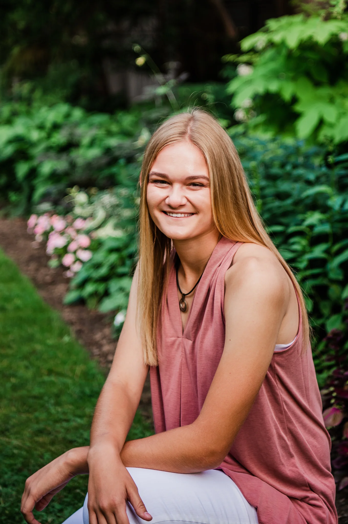Warner_Castle_Sunken_Gardens_Rochester_Senior_Portrait_Session_JILL_STUDIO_Rochester_NY_Photographer_DSC_4964.jpg