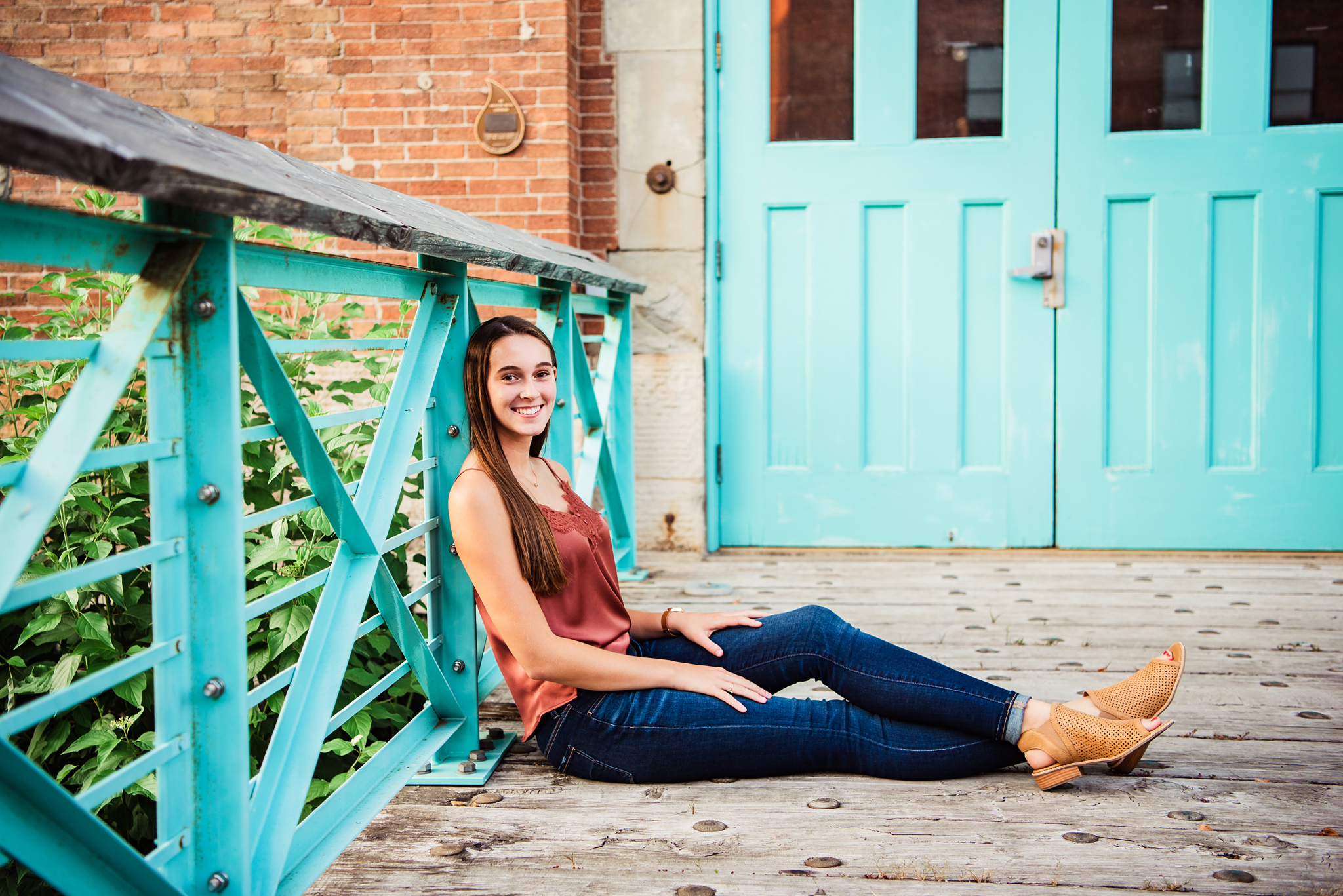 Memorial_Art_Gallery_High_Falls_Rochester_Senior_Portrait_Session_JILL_STUDIO_Rochester_NY_Photographer_DSC_7924.jpg