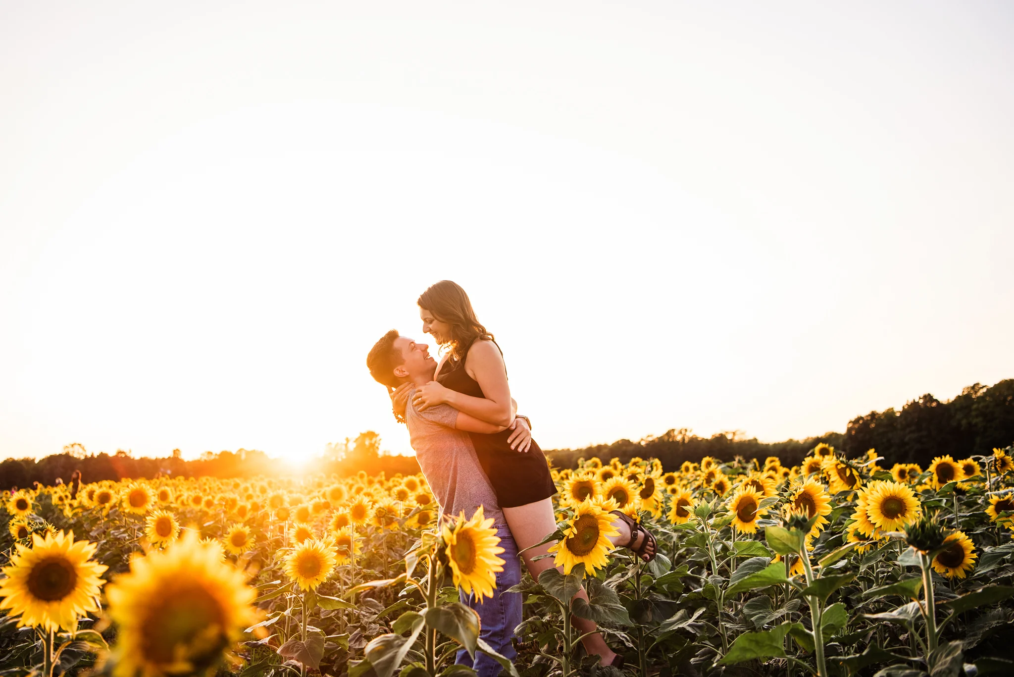 Mendon_Ponds_Park_Sunflower_Farm_Rochester_Engagement_Session_JILL_STUDIO_Rochester_NY_Photographer_DSC_1290.jpg