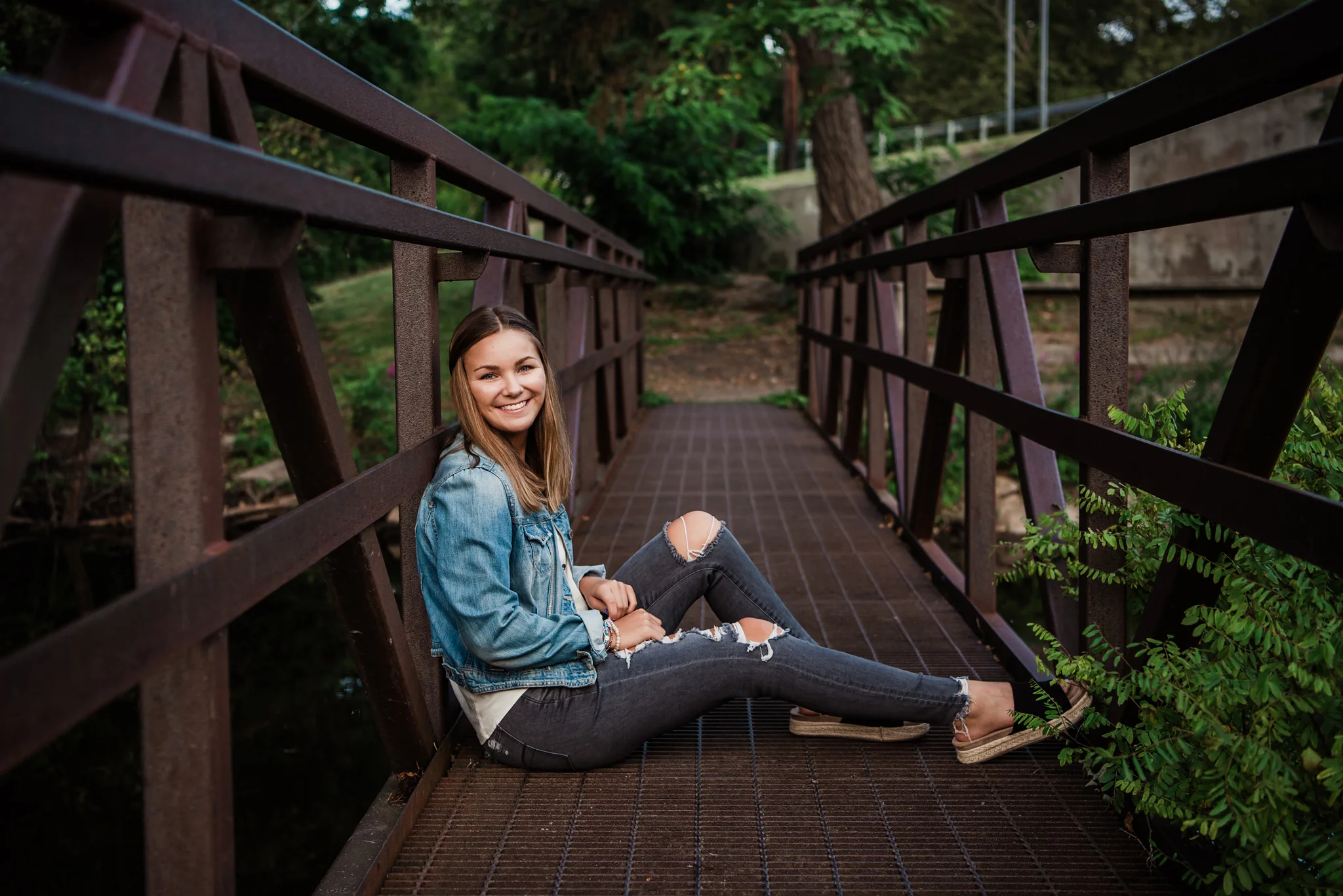 Webster_Park_Rochester_Senior_Portrait_Session_JILL_STUDIO_Rochester_NY_Photographer_DSC_5557.jpg