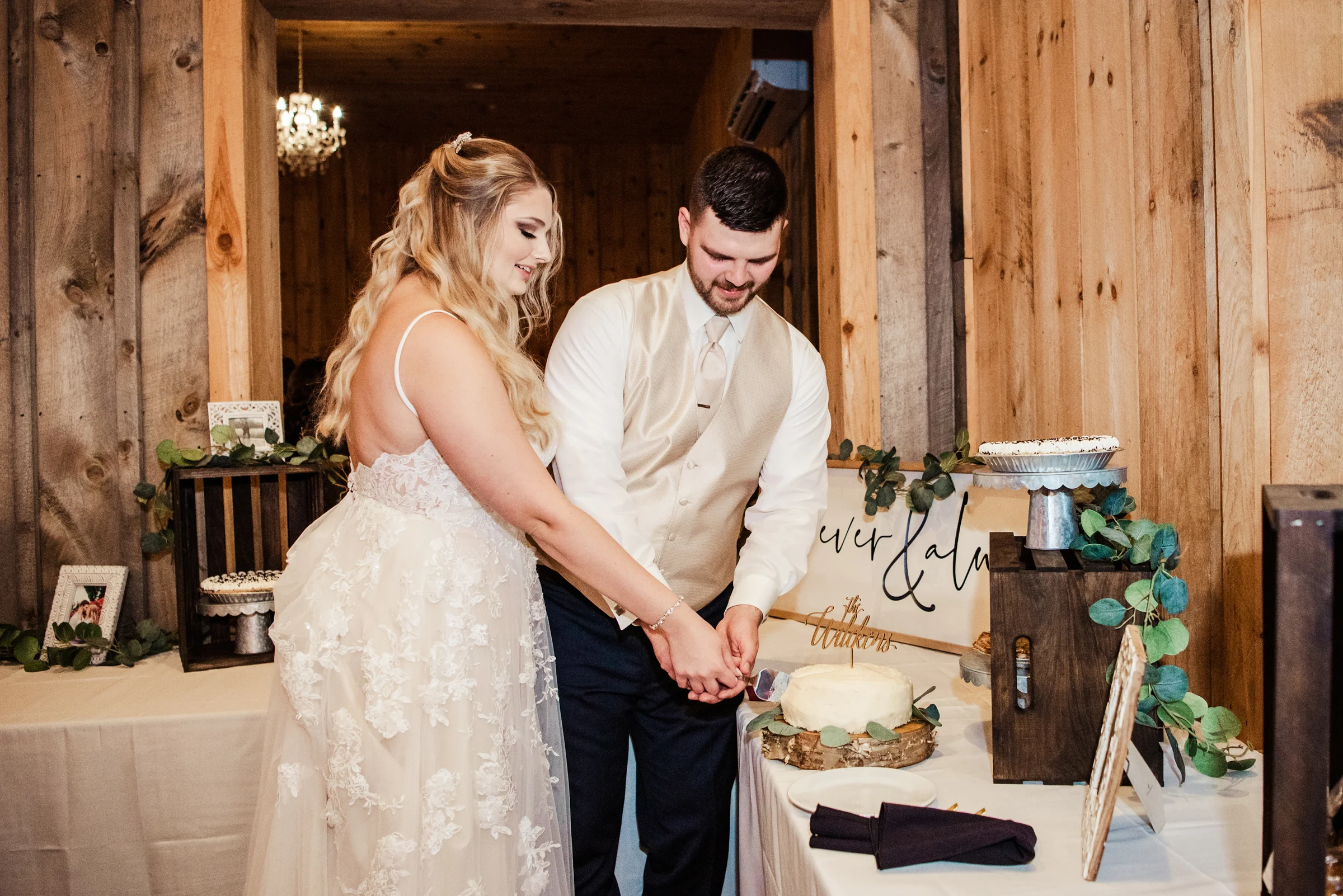 Wolf_Oak_Acres_Central_NY_Wedding_JILL_STUDIO_Rochester_NY_Photographer_DSC_3736.jpg
