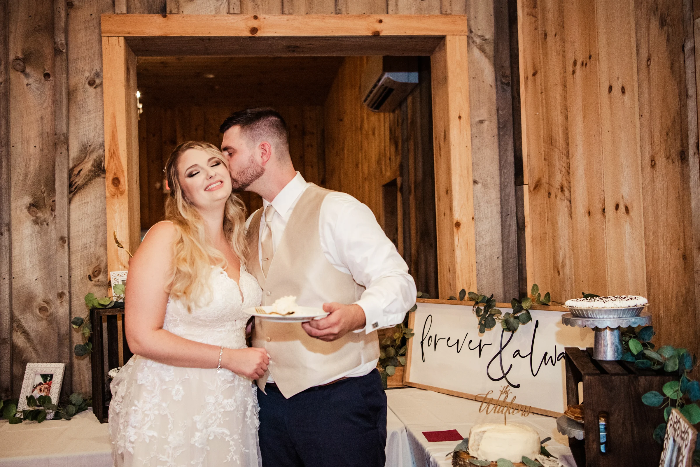 Wolf_Oak_Acres_Central_NY_Wedding_JILL_STUDIO_Rochester_NY_Photographer_DSC_3749.jpg