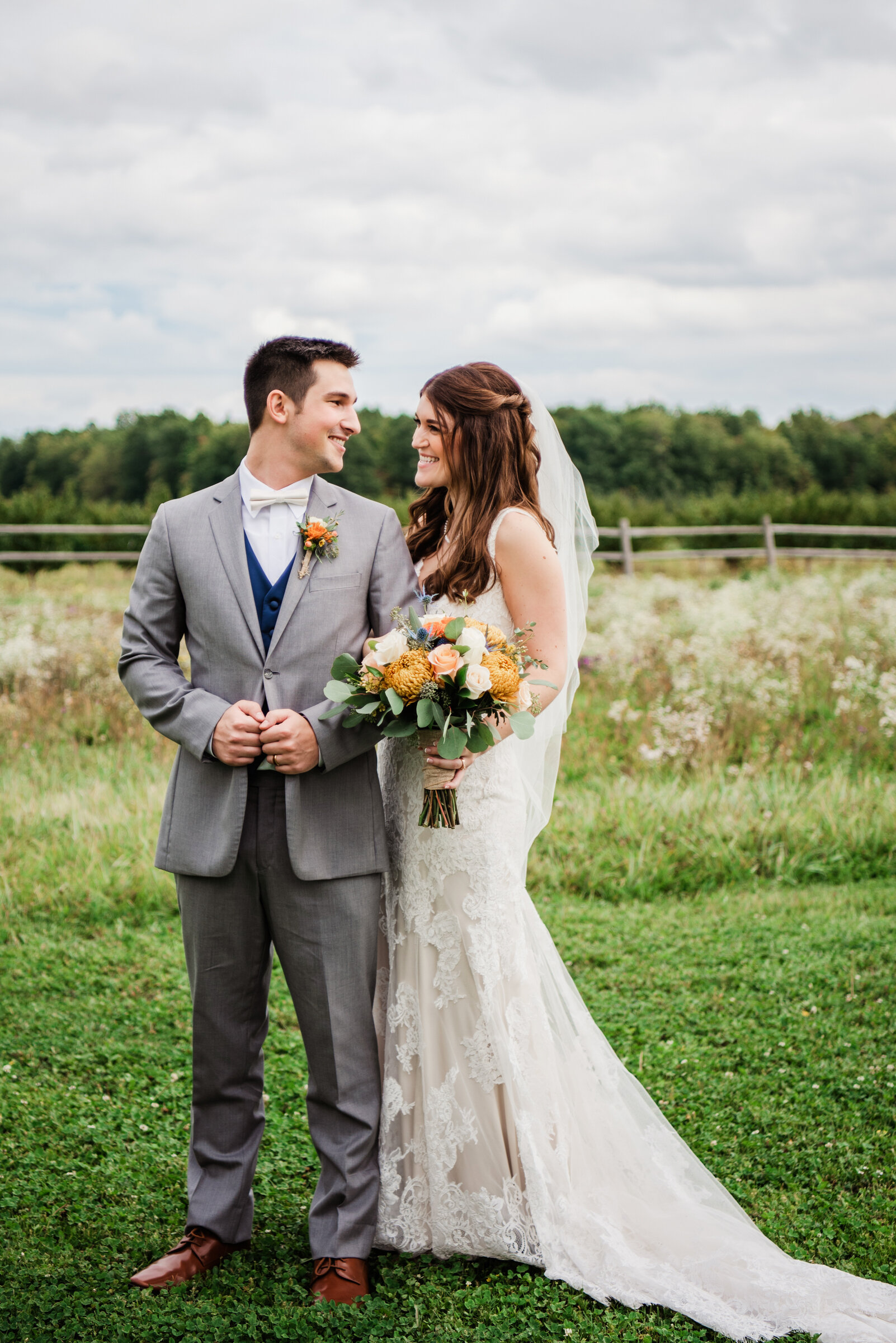 Pomona_at_Blue_Barn_Rochester_Wedding_JILL_STUDIO_Rochester_NY_Photographer_DSC_8194.jpg