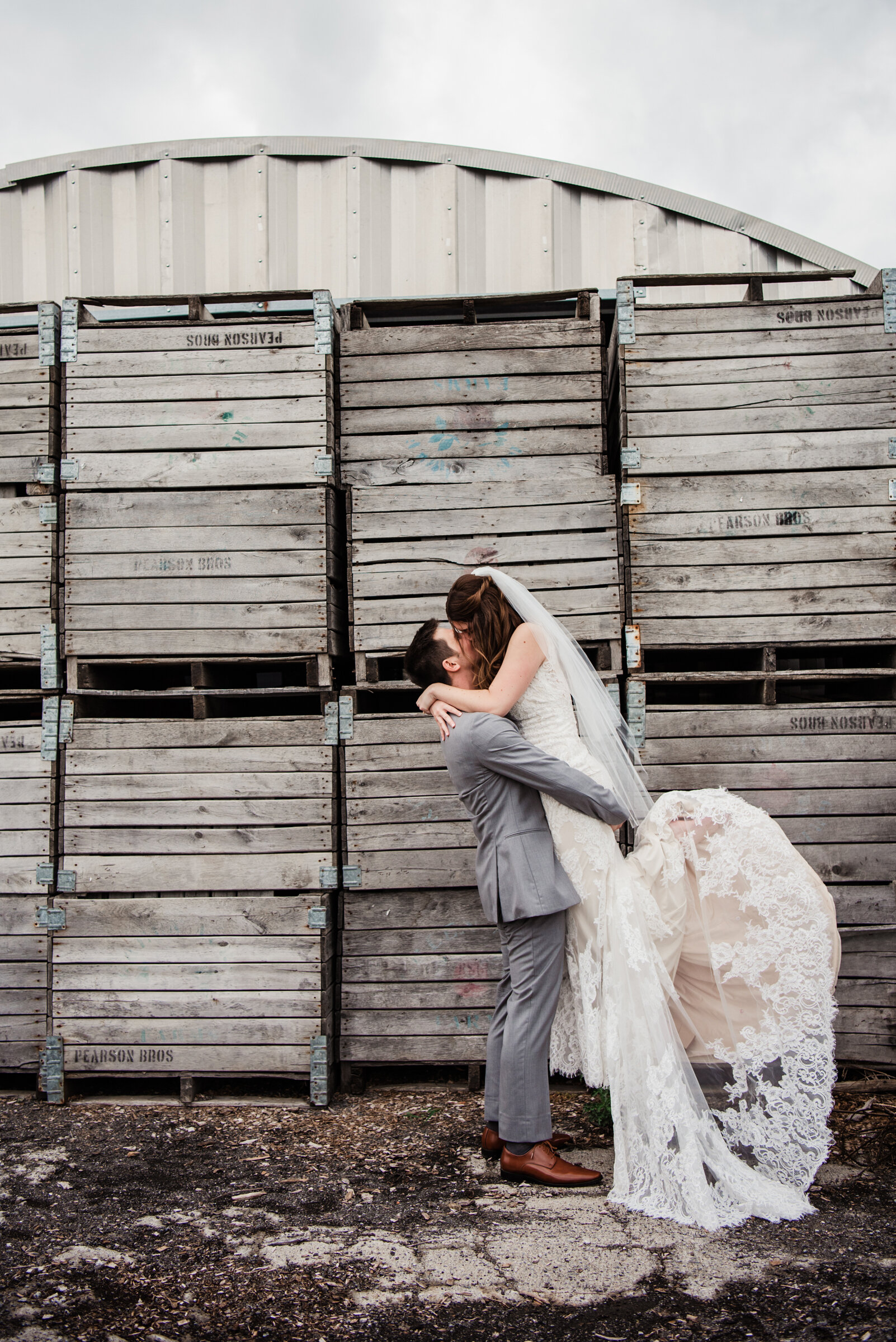 Pomona_at_Blue_Barn_Rochester_Wedding_JILL_STUDIO_Rochester_NY_Photographer_DSC_8230.jpg