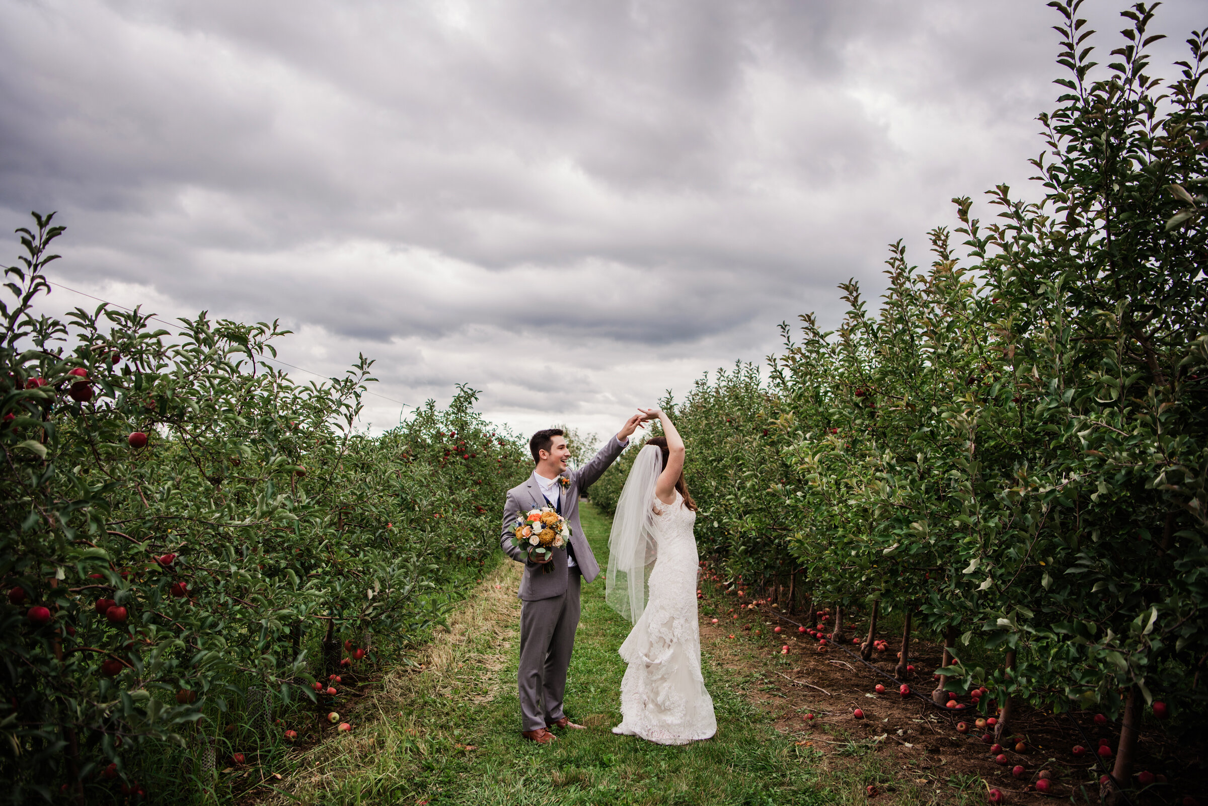 Pomona_at_Blue_Barn_Rochester_Wedding_JILL_STUDIO_Rochester_NY_Photographer_DSC_8290.jpg