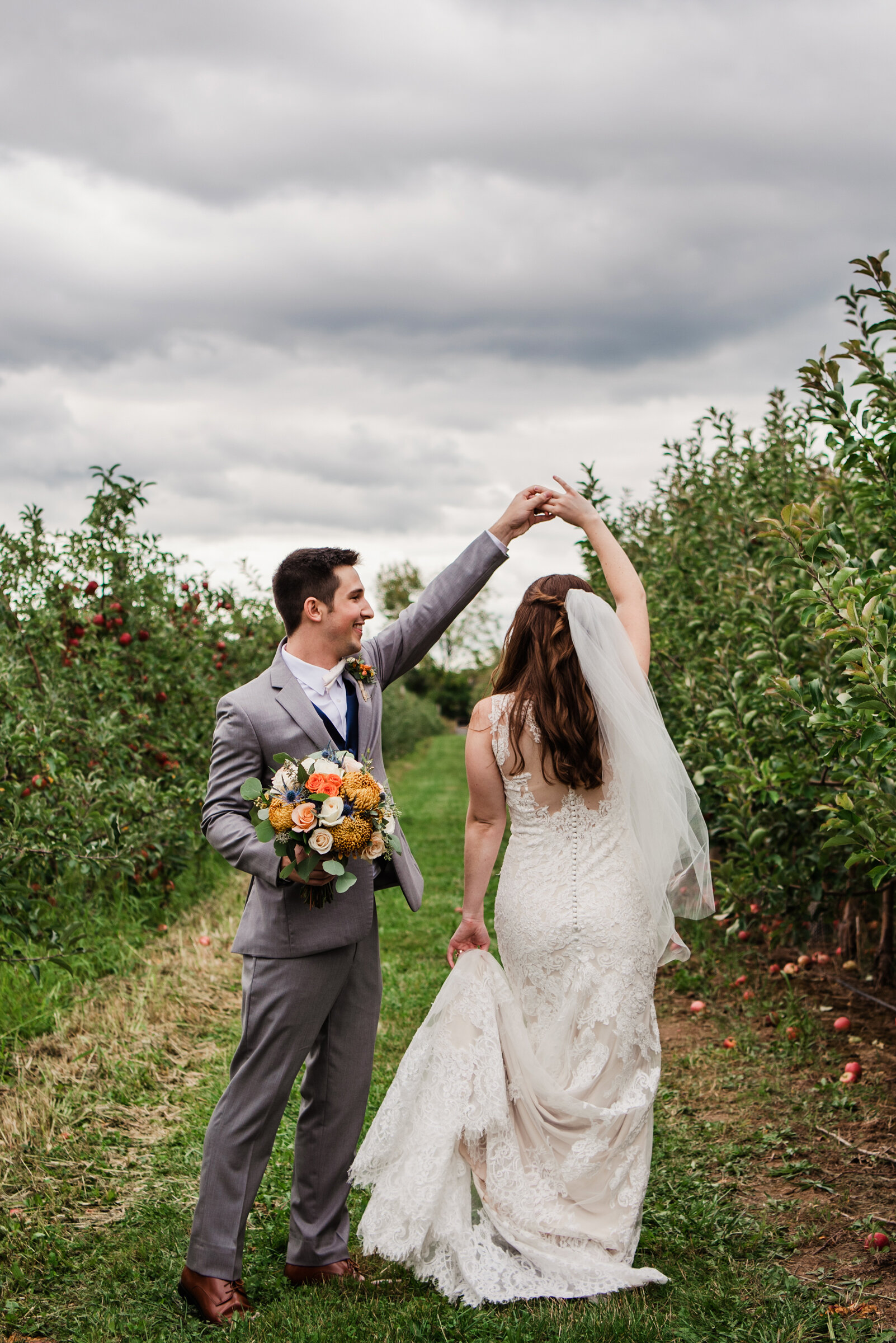 Pomona_at_Blue_Barn_Rochester_Wedding_JILL_STUDIO_Rochester_NY_Photographer_DSC_8293.jpg