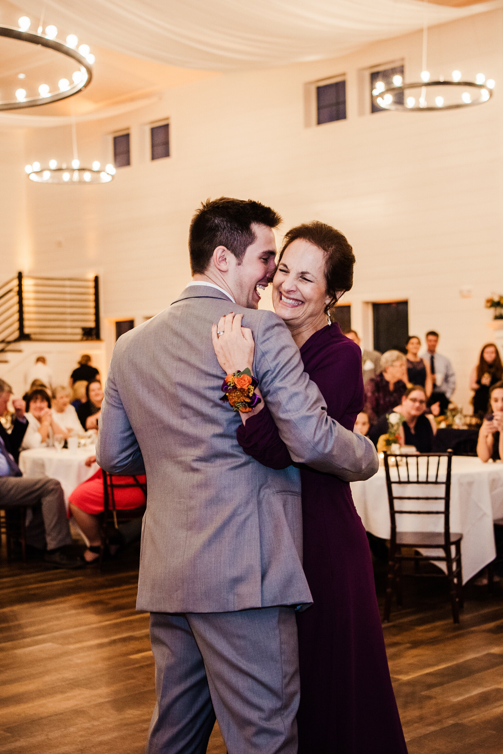 Pomona_at_Blue_Barn_Rochester_Wedding_JILL_STUDIO_Rochester_NY_Photographer_DSC_8837.jpg