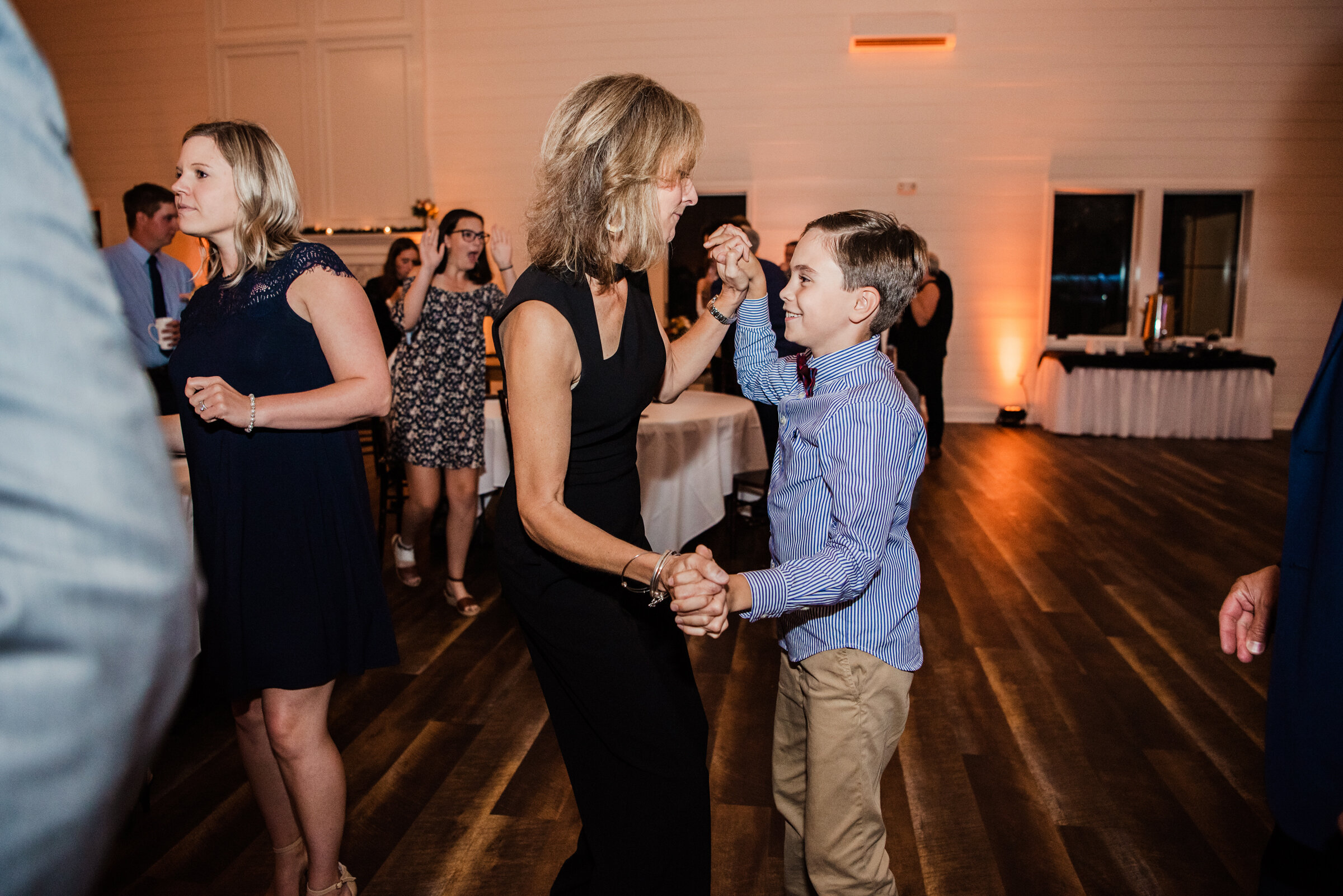 Pomona_at_Blue_Barn_Rochester_Wedding_JILL_STUDIO_Rochester_NY_Photographer_DSC_8904.jpg