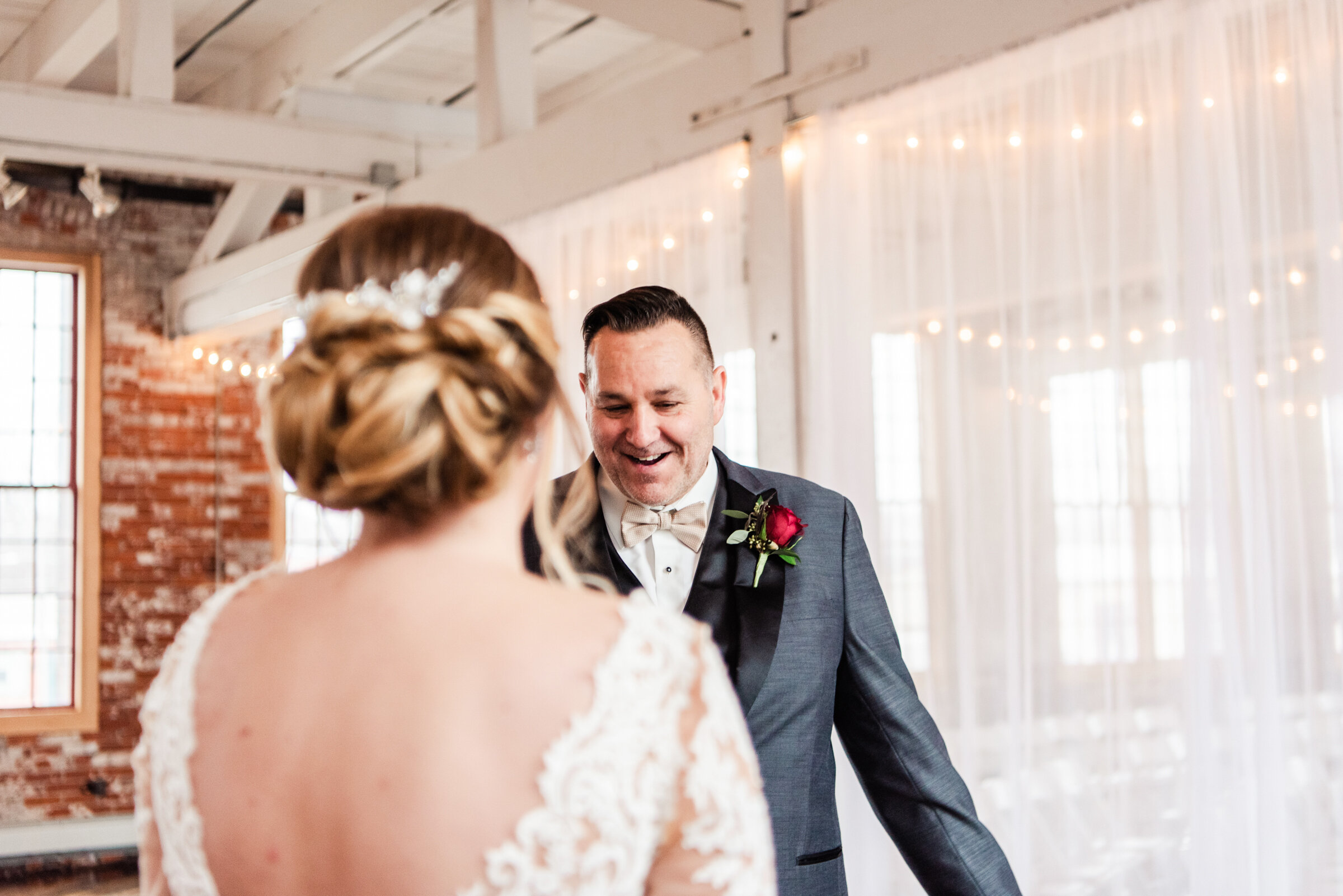 The_Cracker_Factory_Ventosa_Vineyards_Finger_Lakes_Wedding_JILL_STUDIO_Rochester_NY_Photographer_2704.jpg