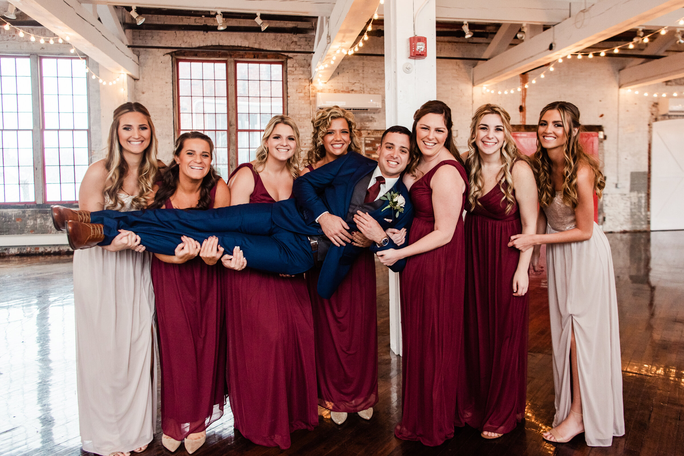 The_Cracker_Factory_Ventosa_Vineyards_Finger_Lakes_Wedding_JILL_STUDIO_Rochester_NY_Photographer_2918.jpg