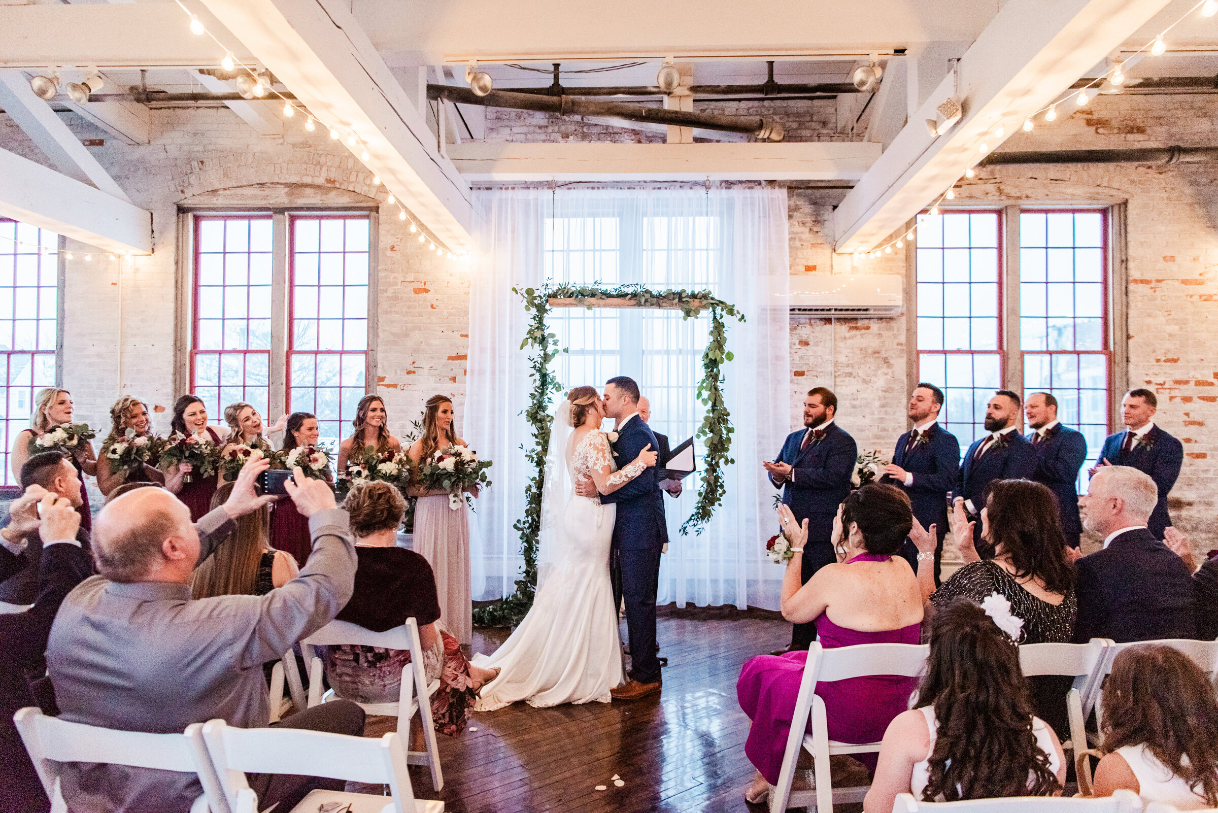 The_Cracker_Factory_Ventosa_Vineyards_Finger_Lakes_Wedding_JILL_STUDIO_Rochester_NY_Photographer_3224.jpg