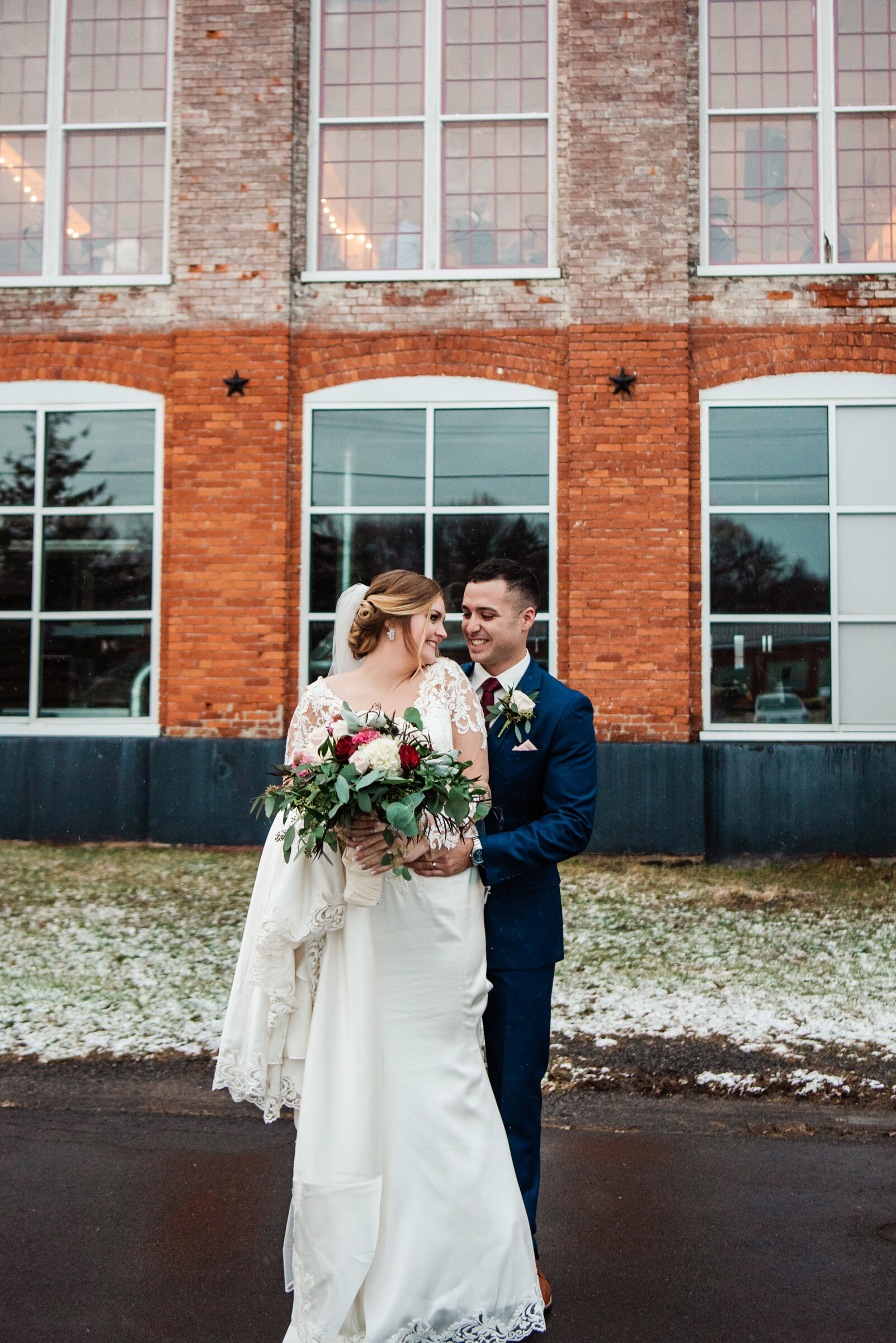 The_Cracker_Factory_Ventosa_Vineyards_Finger_Lakes_Wedding_JILL_STUDIO_Rochester_NY_Photographer_3307.jpg