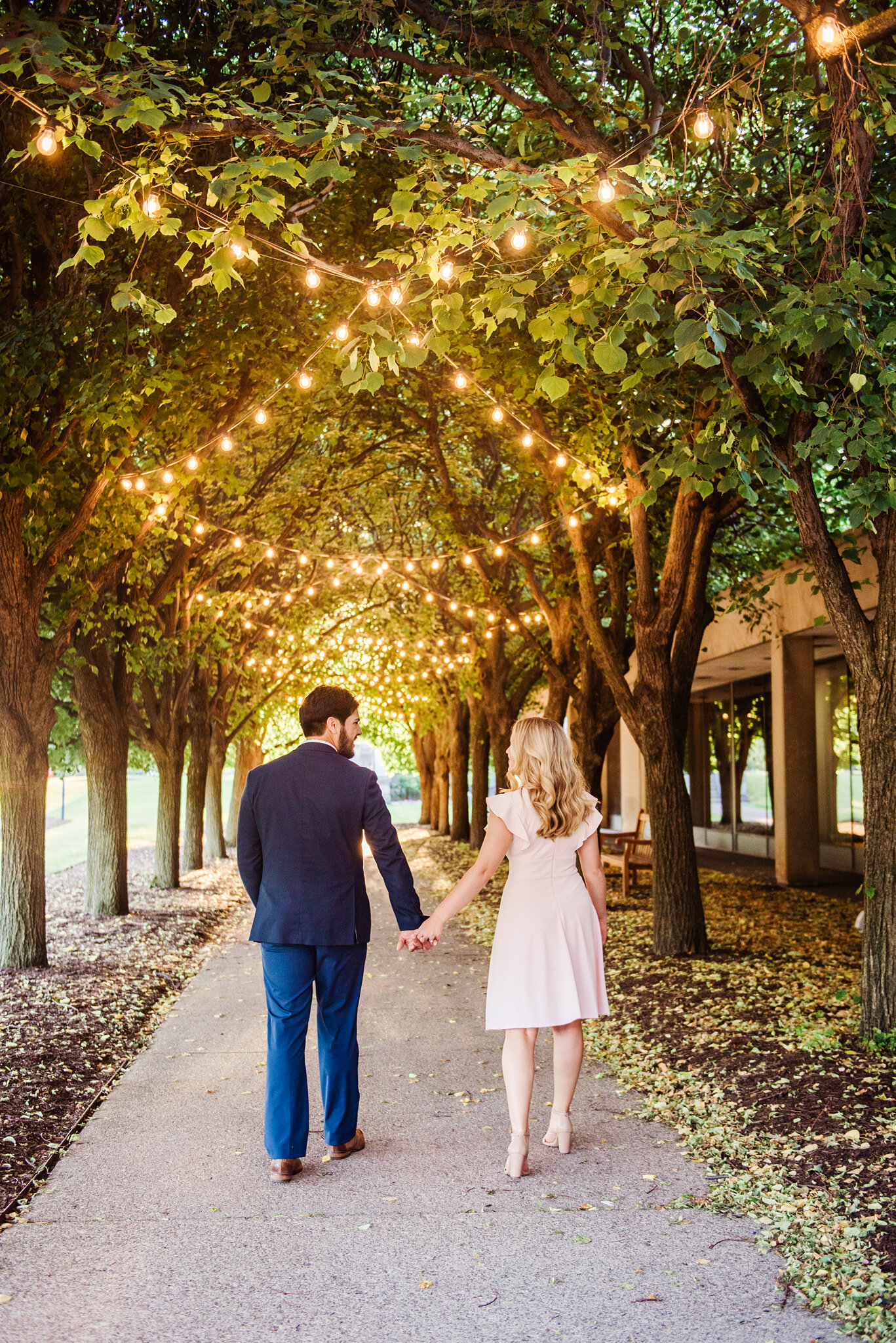 Memorial_Art_Gallery_Rochester_Engagement_Session_JILL_STUDIO_Rochester_NY_Photographer_DSC_5111.jpg