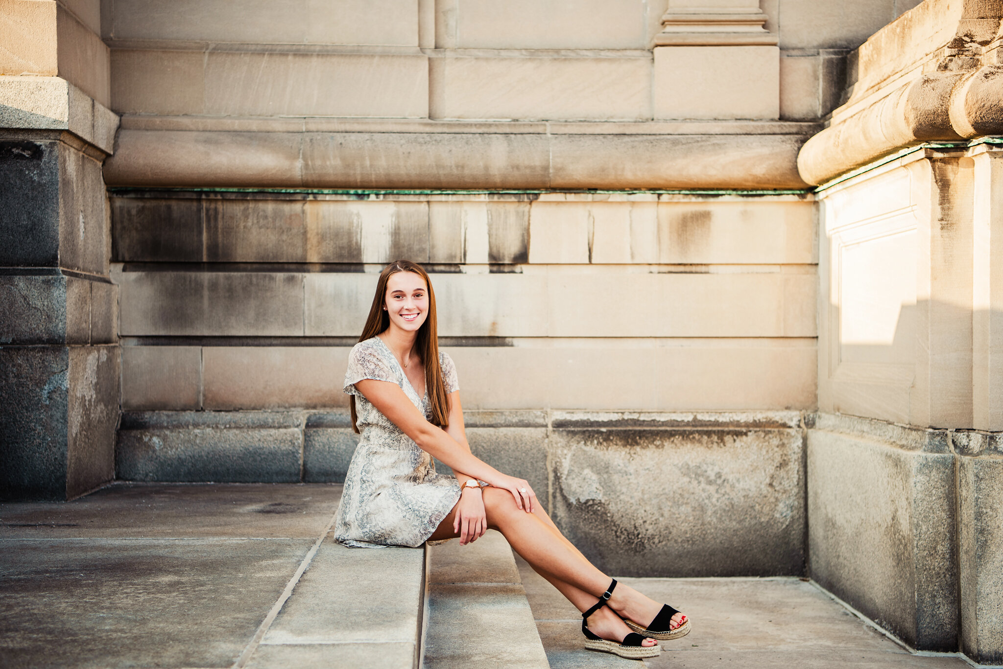 Memorial_Art_Gallery_High_Falls_Rochester_Senior_Portrait_Session_JILL_STUDIO_Rochester_NY_Photographer_DSC_7780.jpg