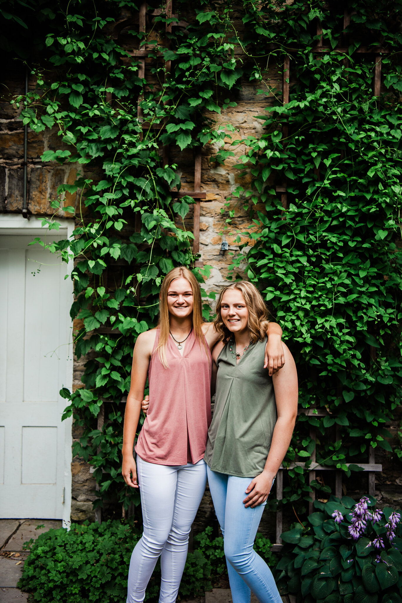 Warner_Castle_Sunken_Gardens_Rochester_Senior_Portrait_Session_JILL_STUDIO_Rochester_NY_Photographer_DSC_5002.jpg