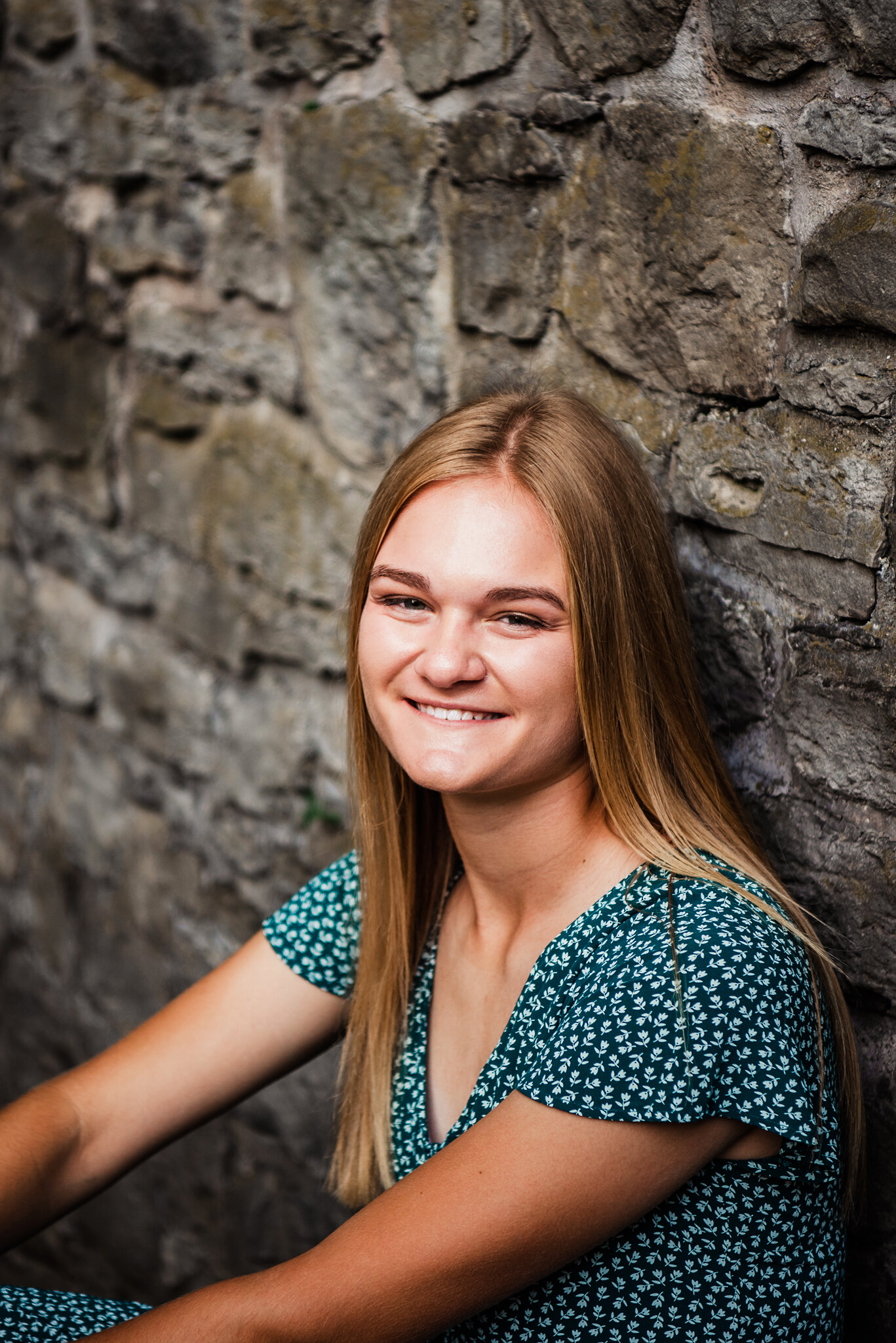 Warner_Castle_Sunken_Gardens_Rochester_Senior_Portrait_Session_JILL_STUDIO_Rochester_NY_Photographer_DSC_5121.jpg