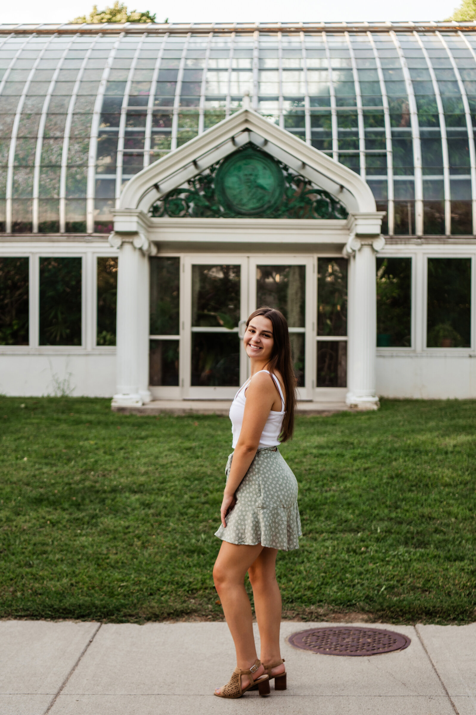 Warner_Castle_Sunken_Gardens_Lamberton_Conservatory_Rochester_Senior_Portrait_Session_JILL_STUDIO_Rochester_NY_Photographer_1039.jpg