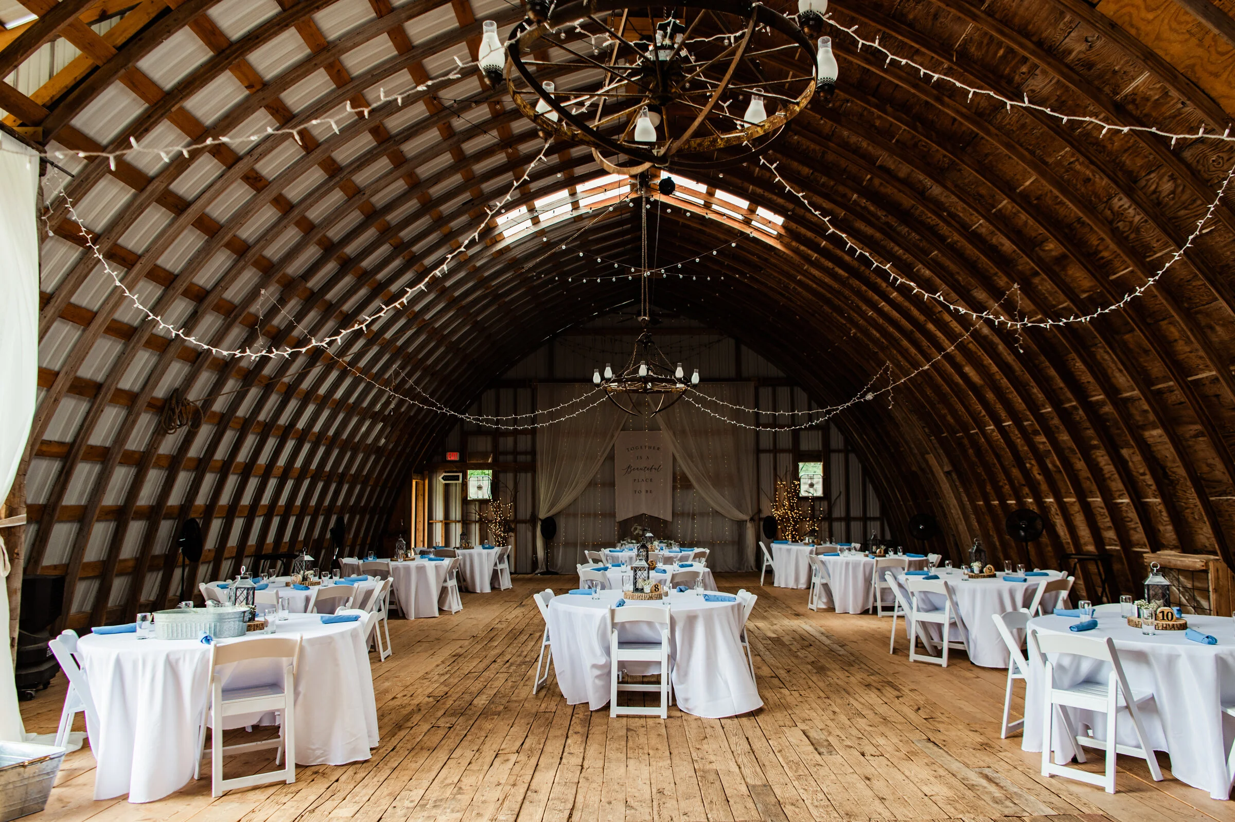 Double_M_Schuster_Barn_Finger_Lakes_Wedding_JILL_STUDIO_Rochester_NY_Photographer_2434.jpg