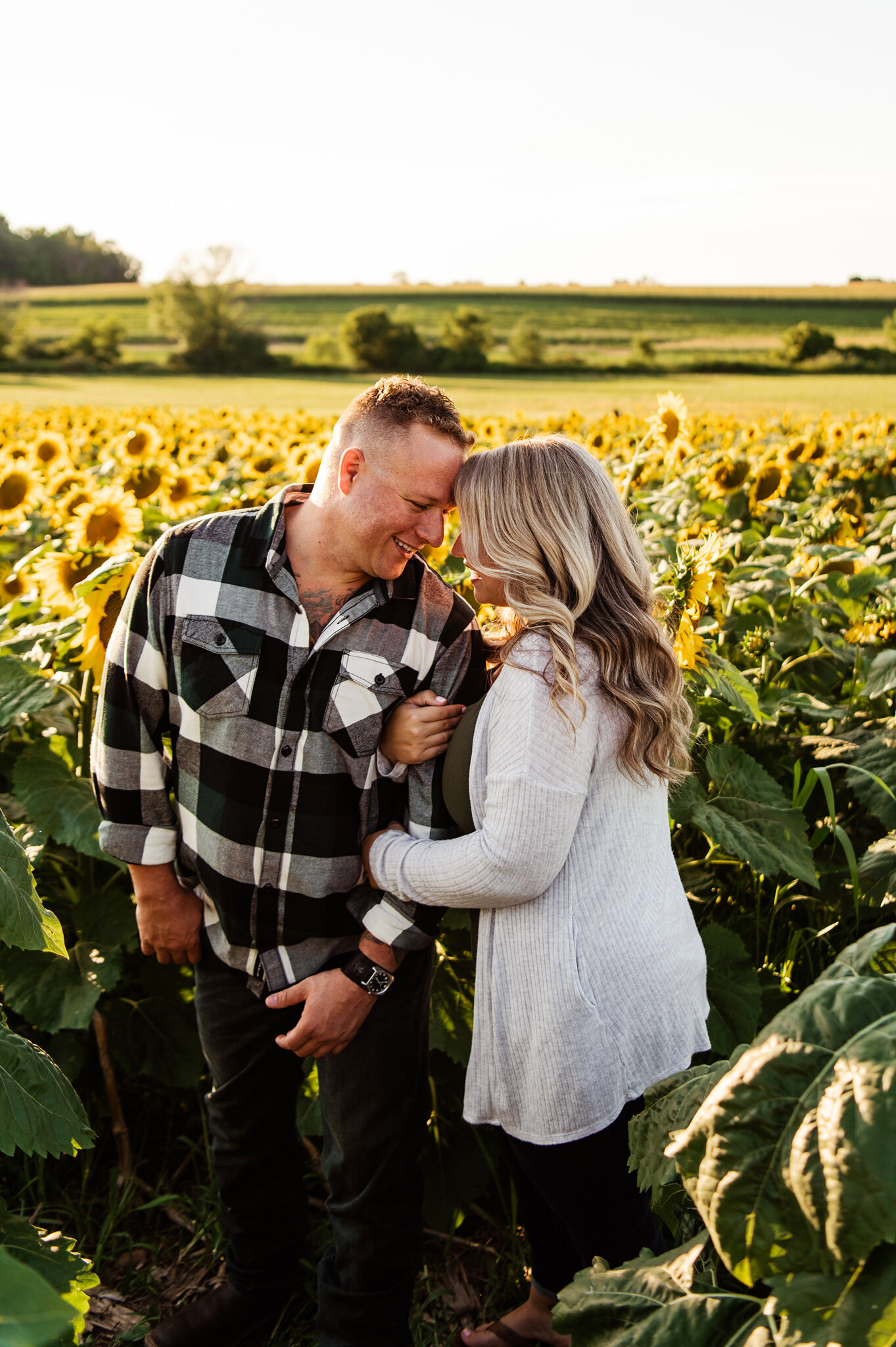 Sunflower_Farm_Rochester_Engagement_Session_JILL_STUDIO_Rochester_NY_Photographer_6417.jpg