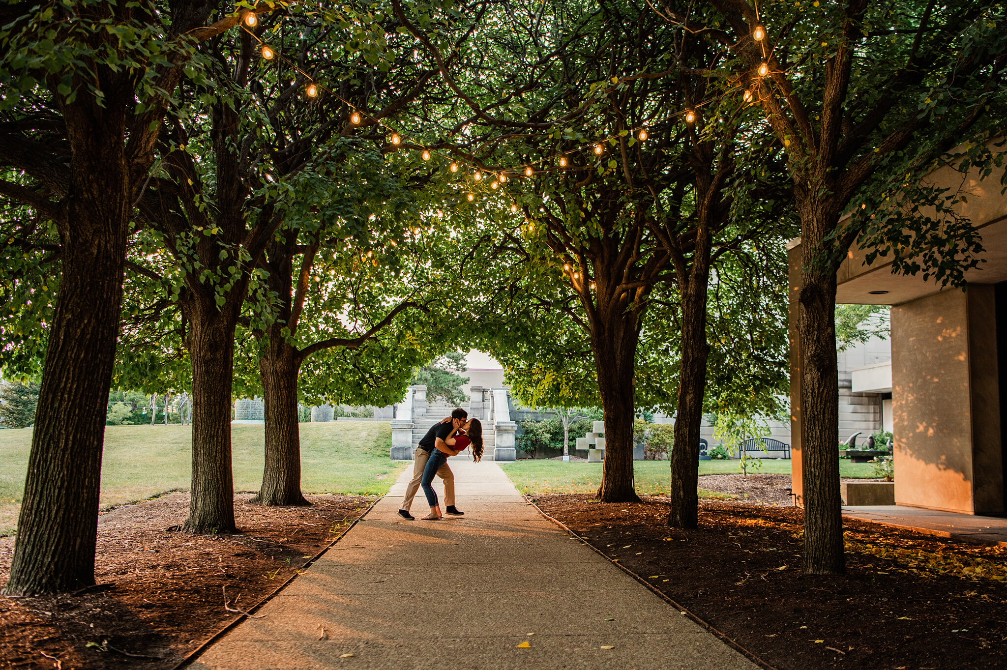 Memorial_Art_Gallery_Downtown_Rochester_Engagement_Session_JILL_STUDIO_Rochester_NY_Photographer_8670.jpg