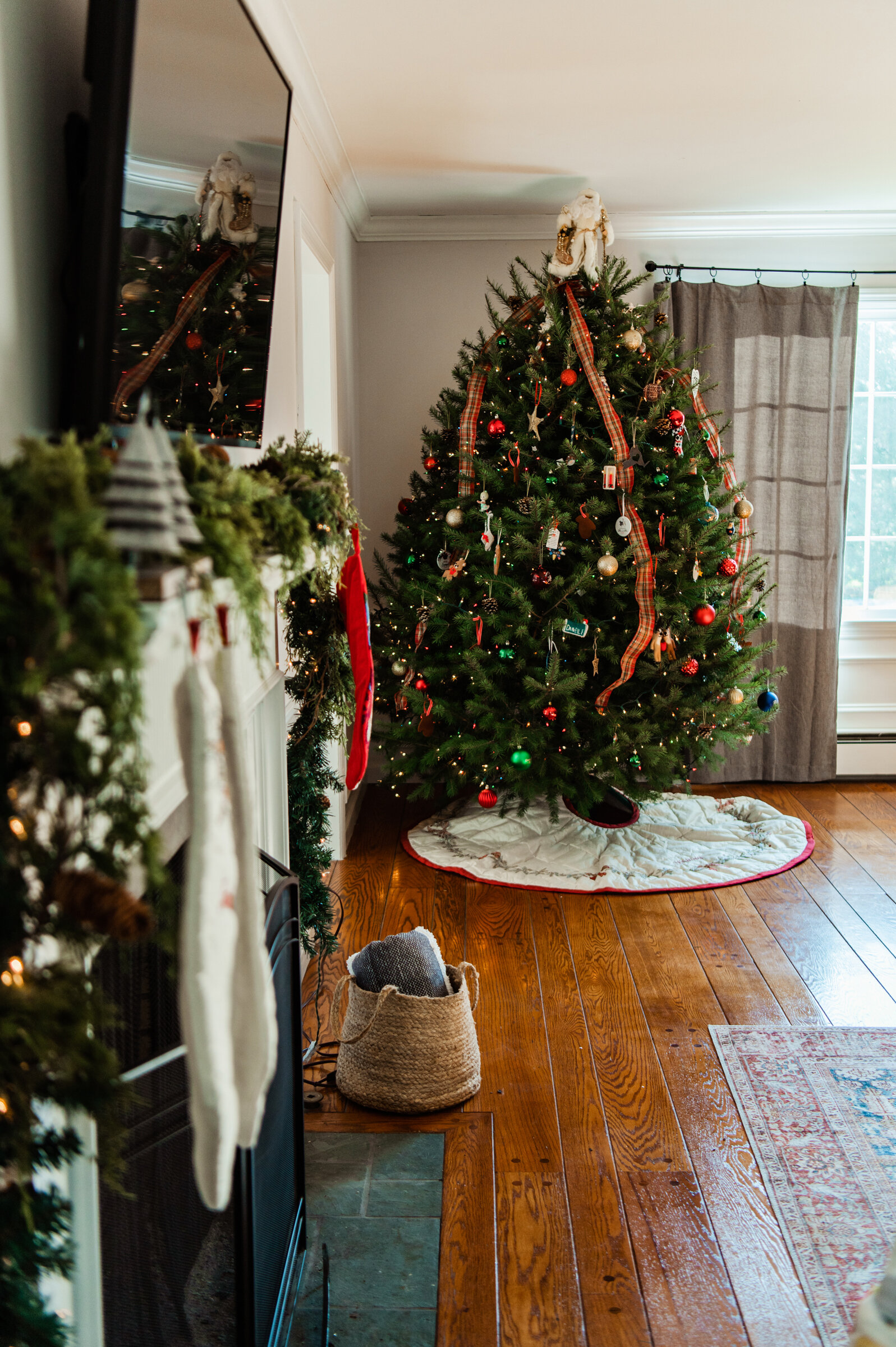 LeRoy_Family_Home_Rochester_Family_Session_JILL_STUDIO_Rochester_NY_Photographer_5114.jpg