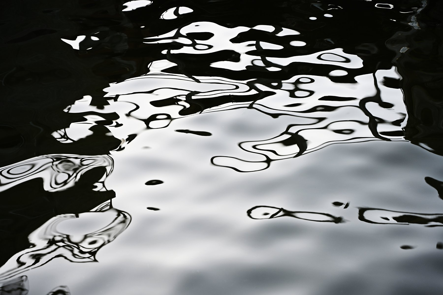© WATER COMPOSITION No.380