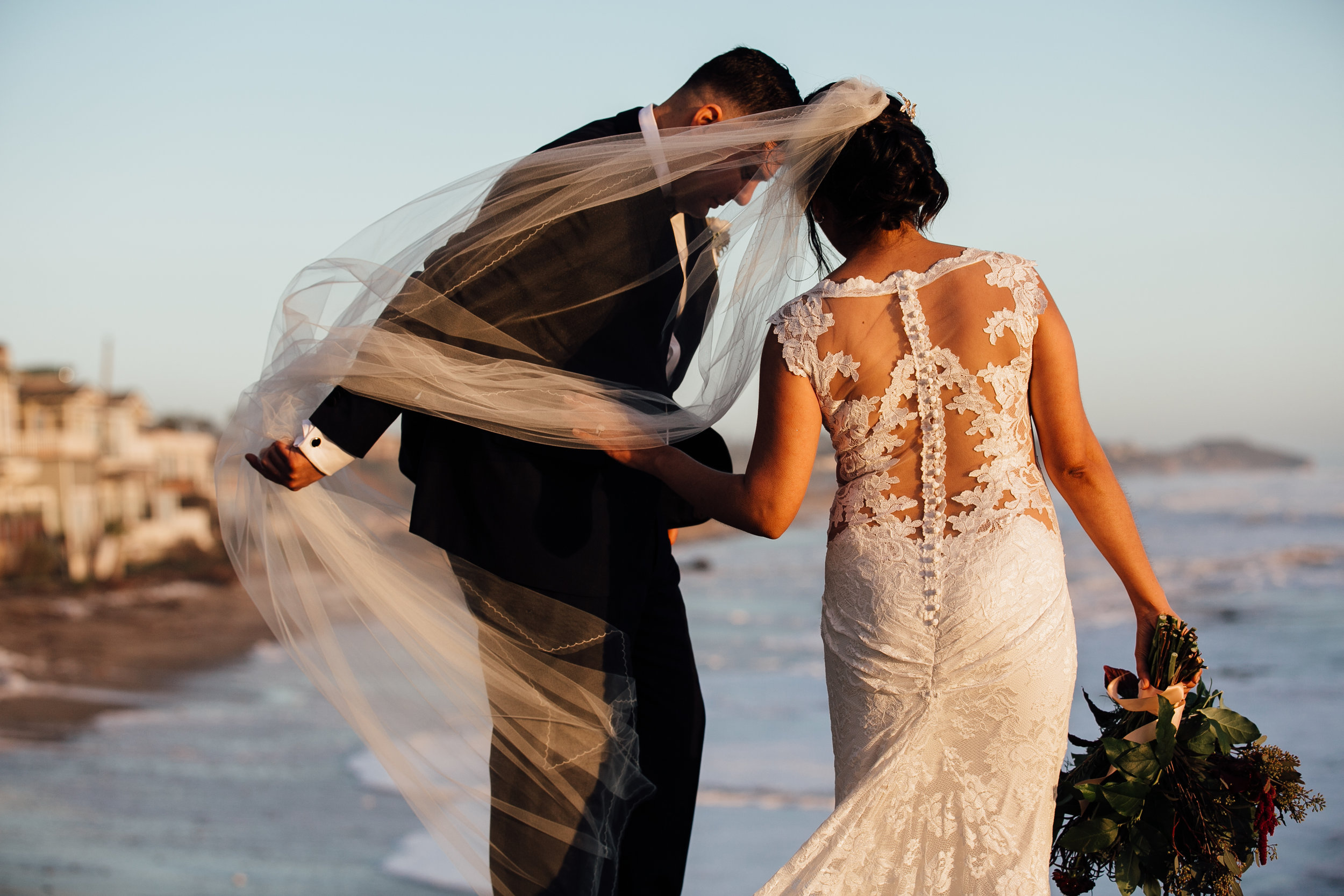 m-b-malibu-west-beach-club-wedding-couples-portrait-help-with-veil