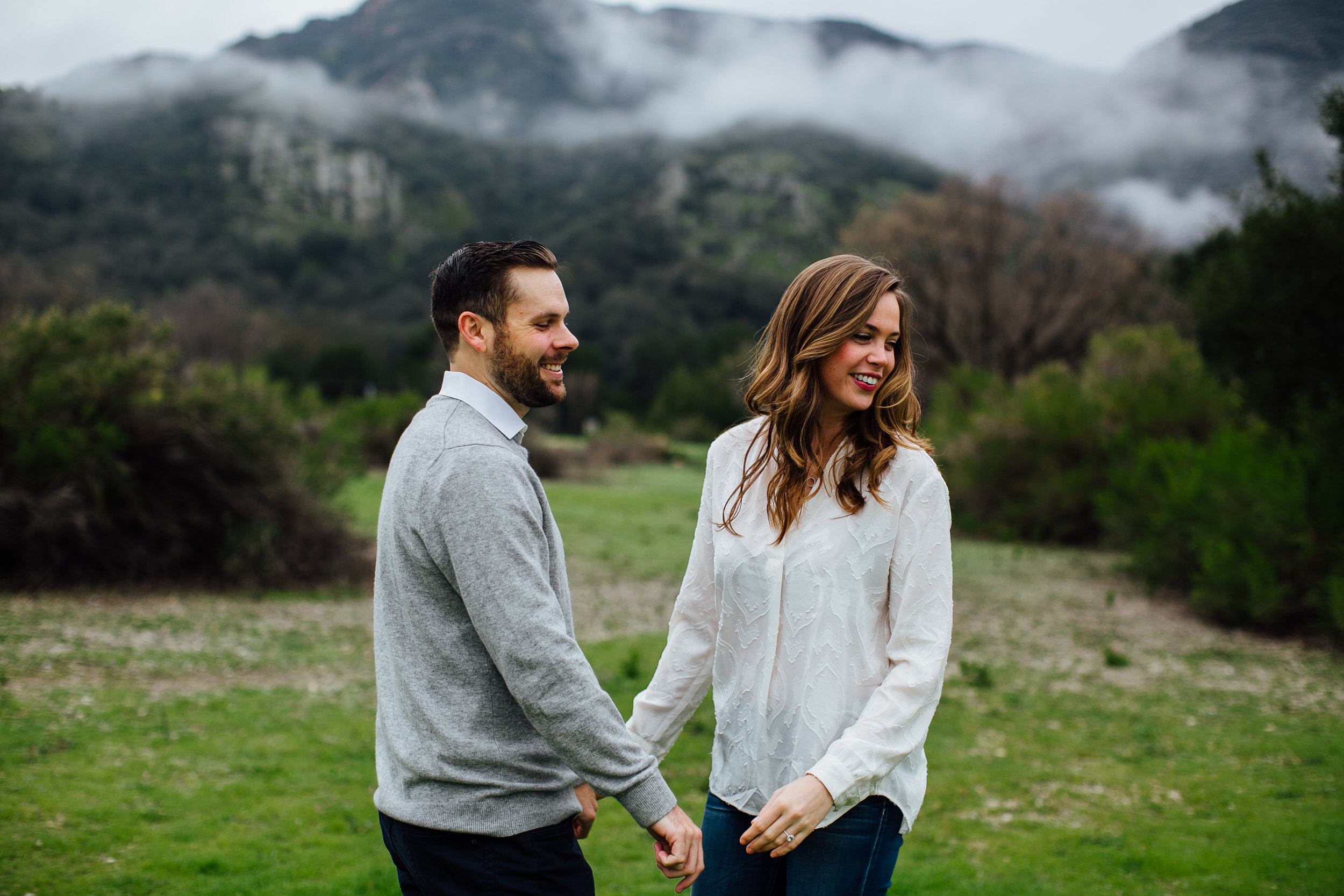 w&j-malibu-canyon-engagement-session-look-over