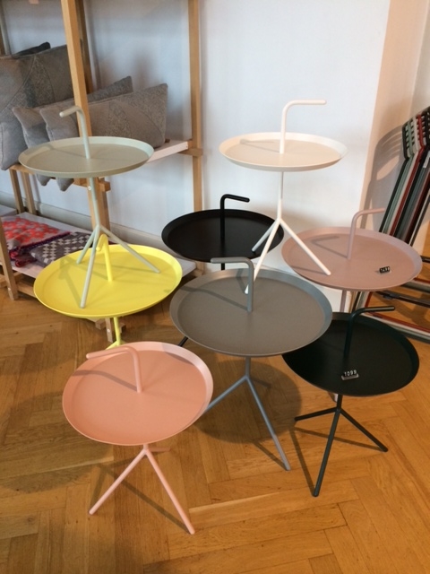 Coffee tables with handles!