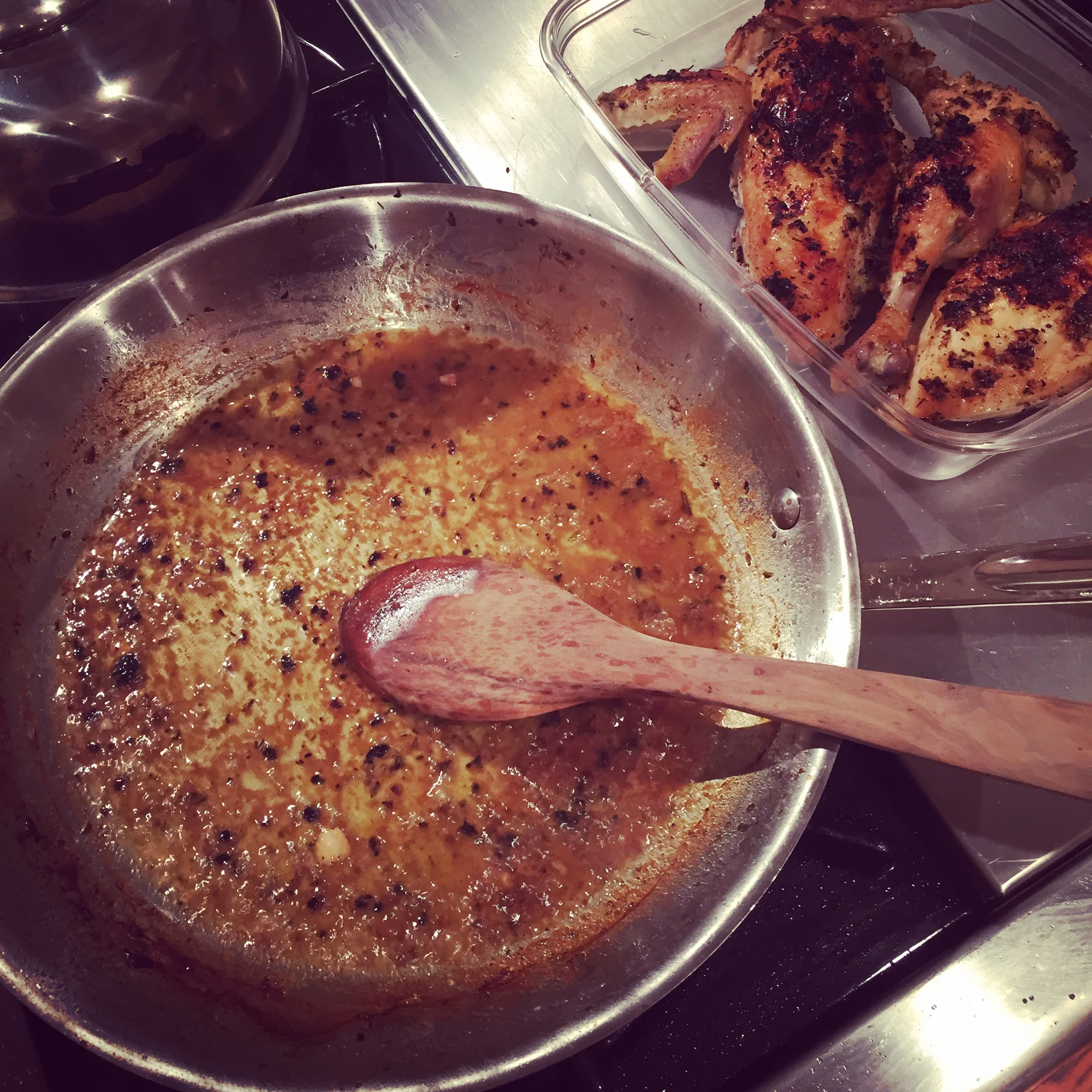 Aquí estoy haciendo la salsa!