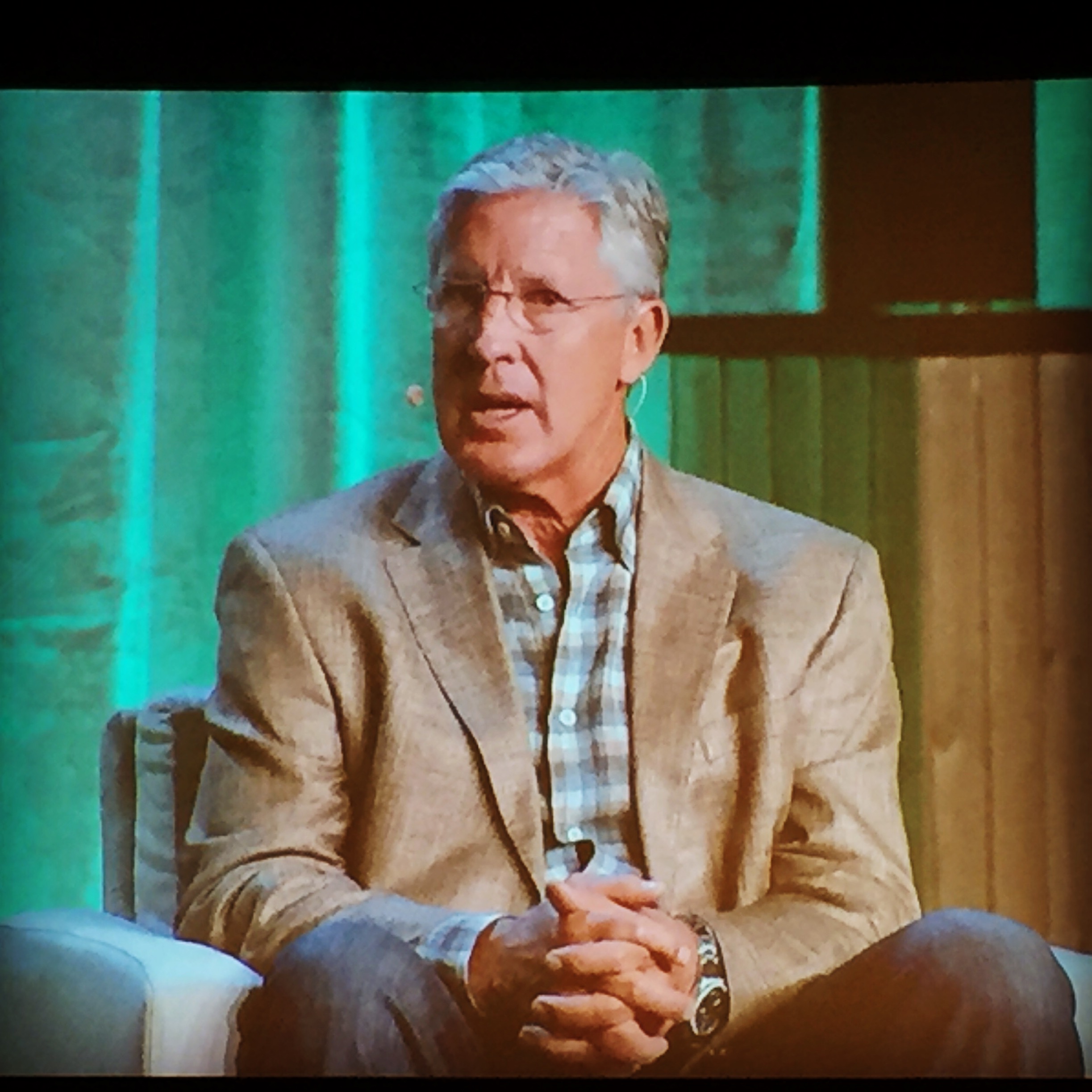 “¿Puedes consistentemente volver a ser la persona que quieres ser, independientemente de lo que esté sucediendo?” Pete Carroll