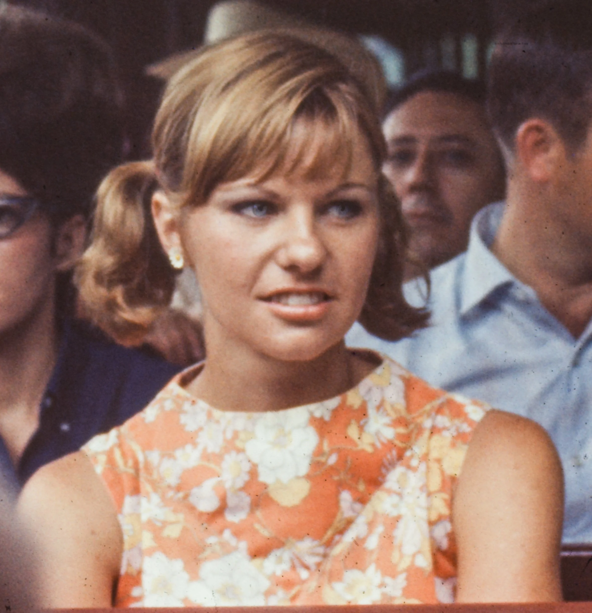 1969-08 012 Robin  tourist train.jpg