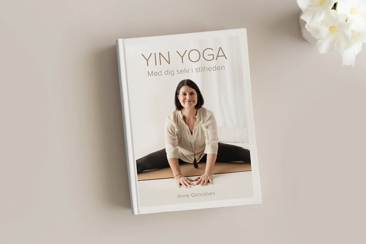 Yin yoga bog, læs alt om yin yoga