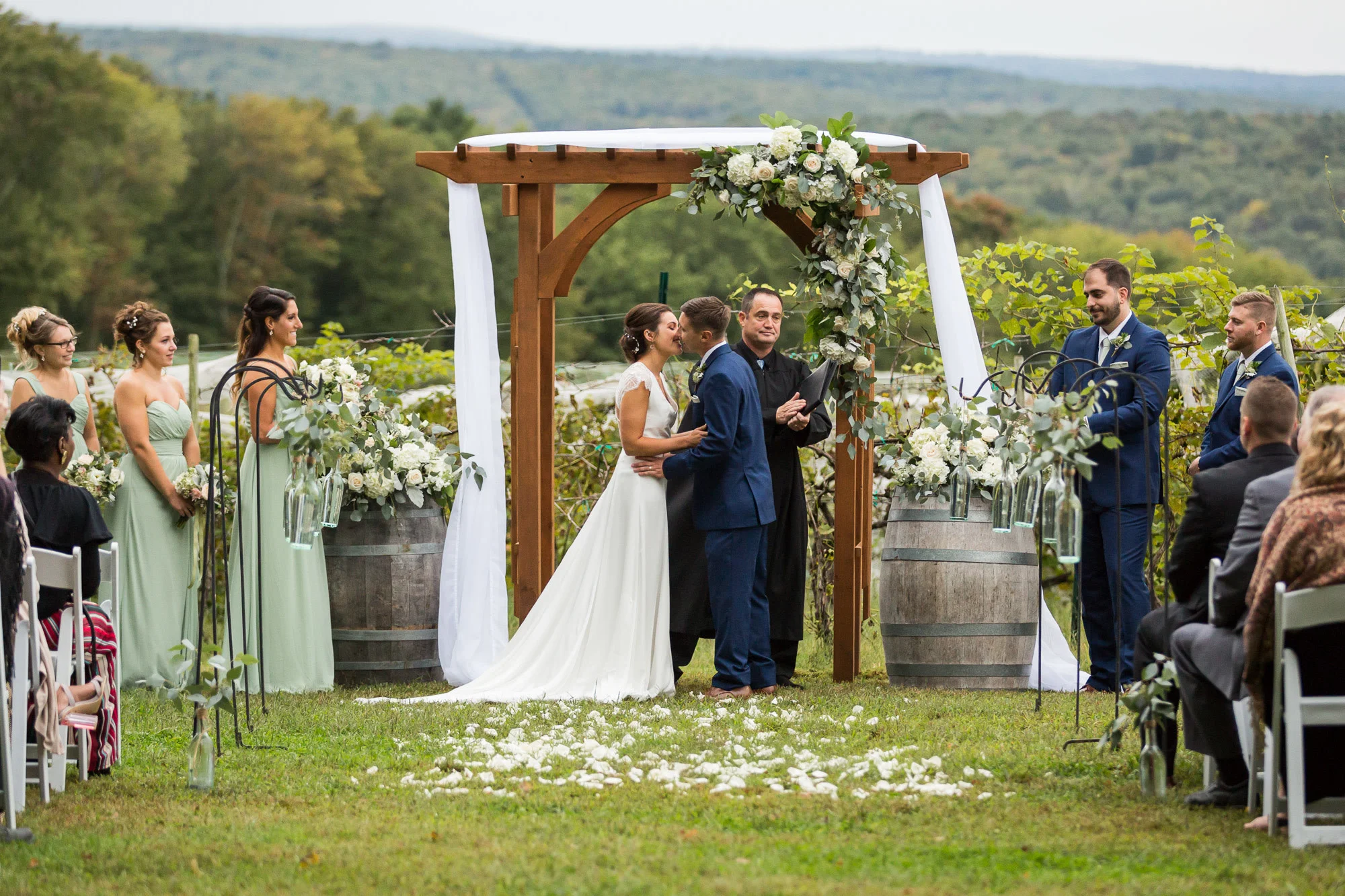 StephNick-Wedding-0488-lowres-CT-Vineyard-Wedding.jpg