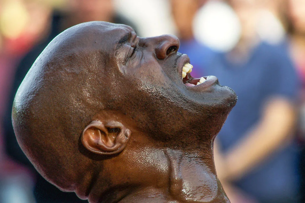  A street performer yells during a routine at Bethesda Terrace and Fountain in Central Park, Manhattan.&nbsp; 