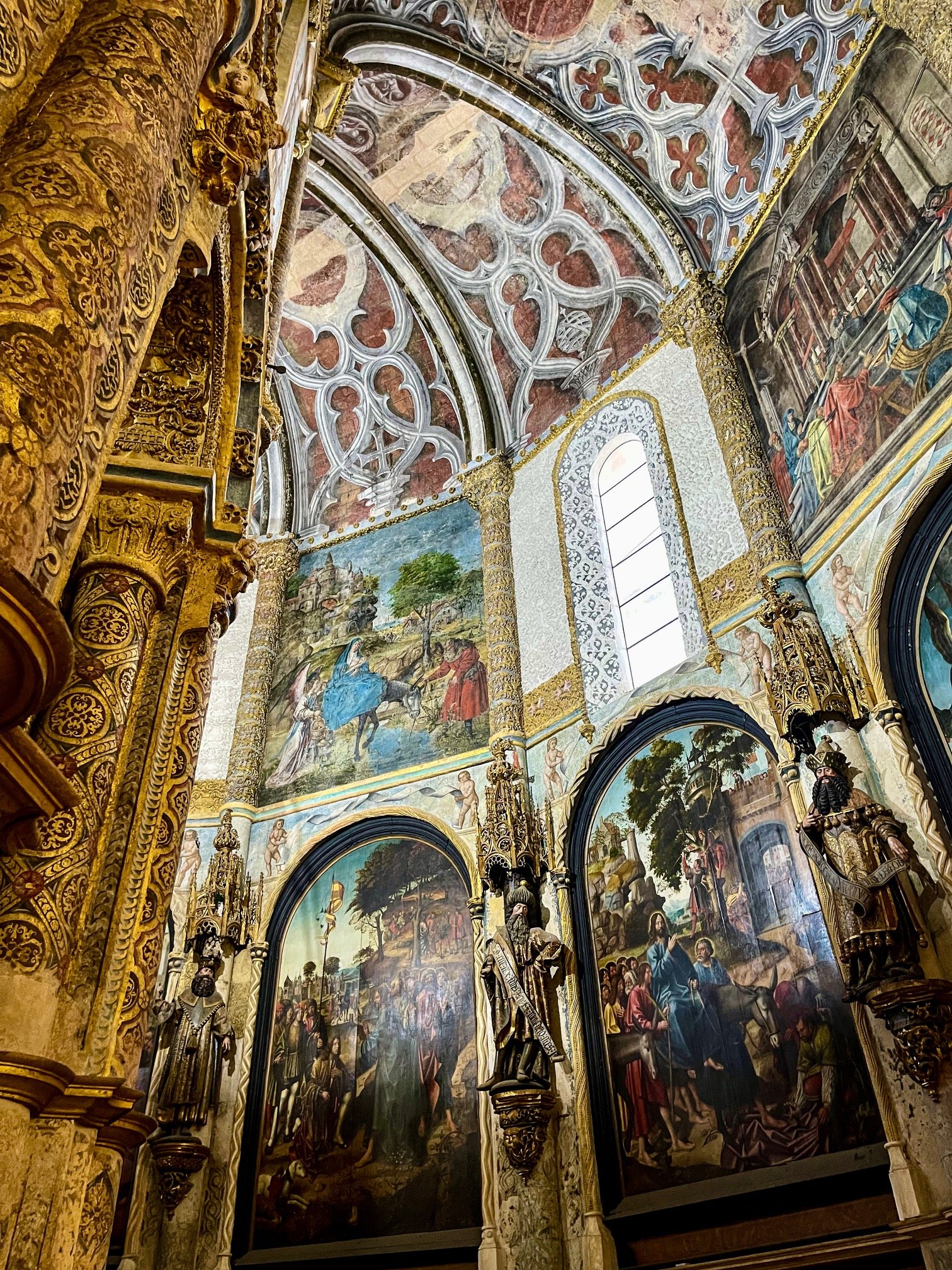 @ Interior of Round Church. Convent of Christ_Tomar>.jpg