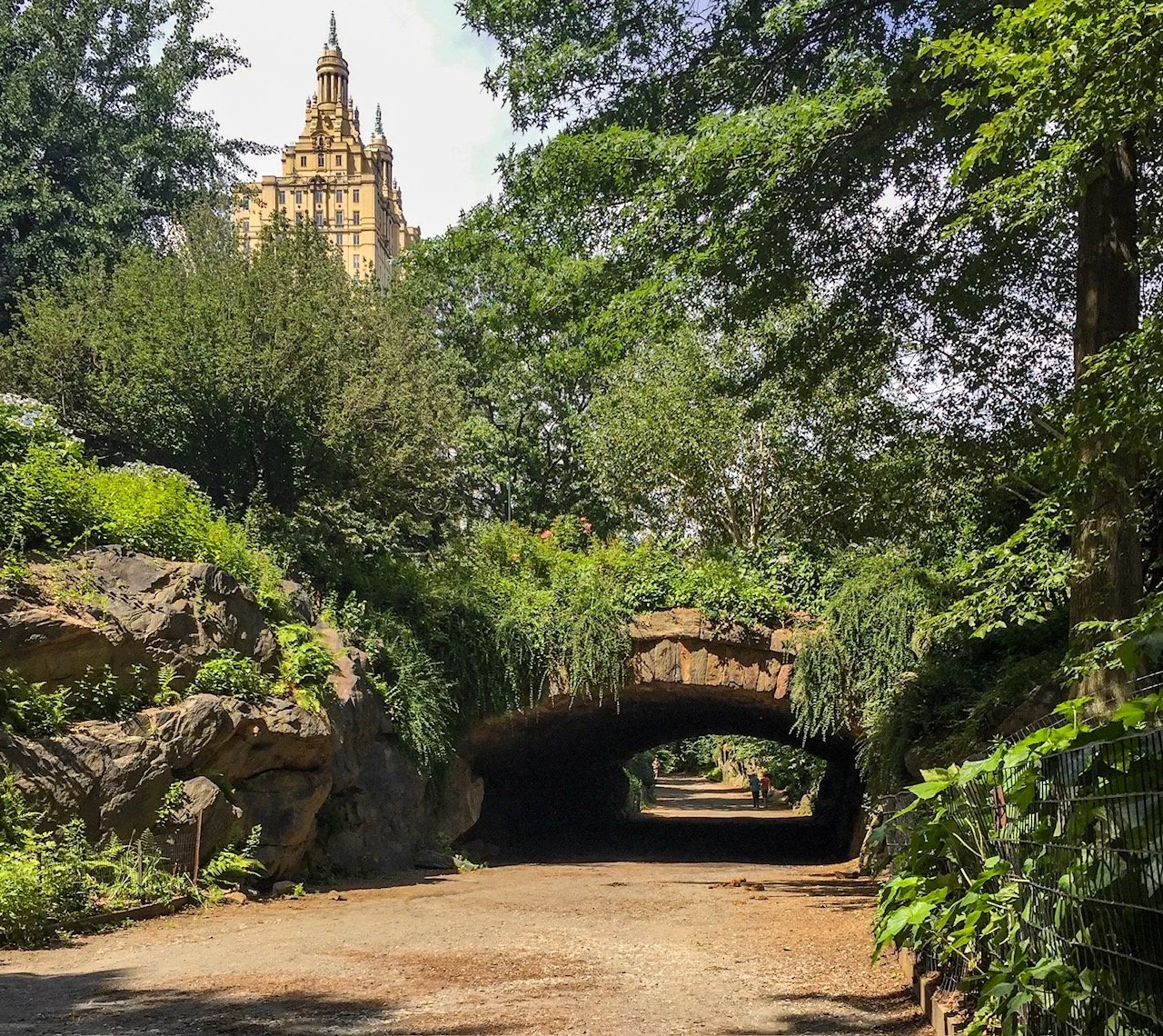 Riftstone Arch, Central Park