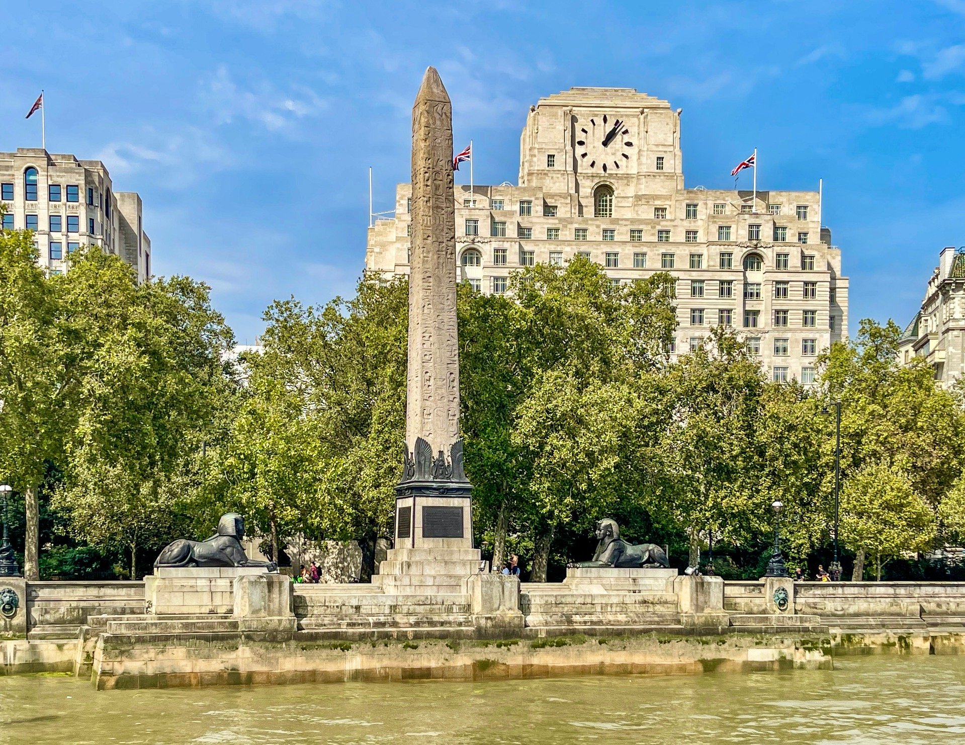 During a boat tour I took on the River Thames, I felt at times a bit like I was back home in New York.
On the river’s banks were not just skyscrapers but also an ancient Egyptian obelisk also rising into the London sky, just like the one in C