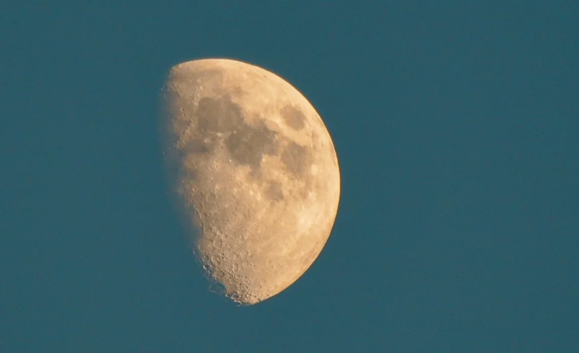 Half Moon
