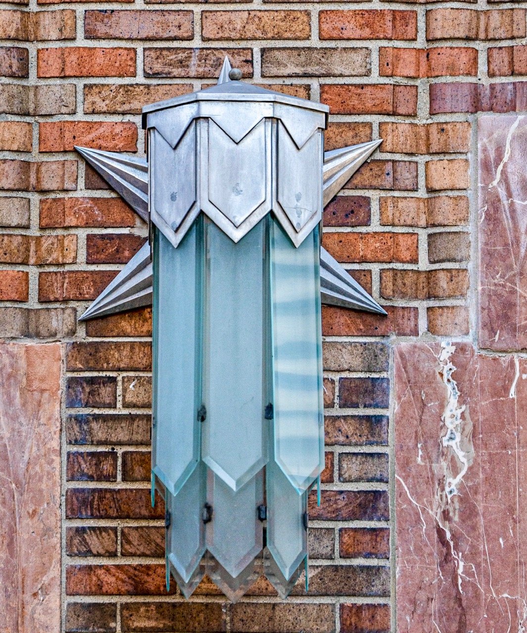 @ @ General Electric building_lamp.jpg