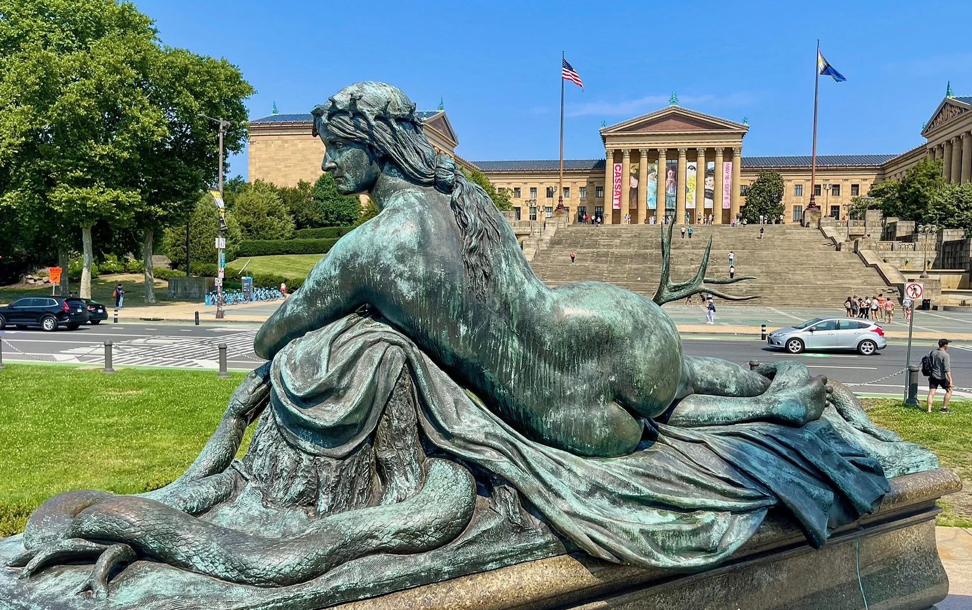 @ Woman with snake_Washington Monument_Philadelphia.jpg