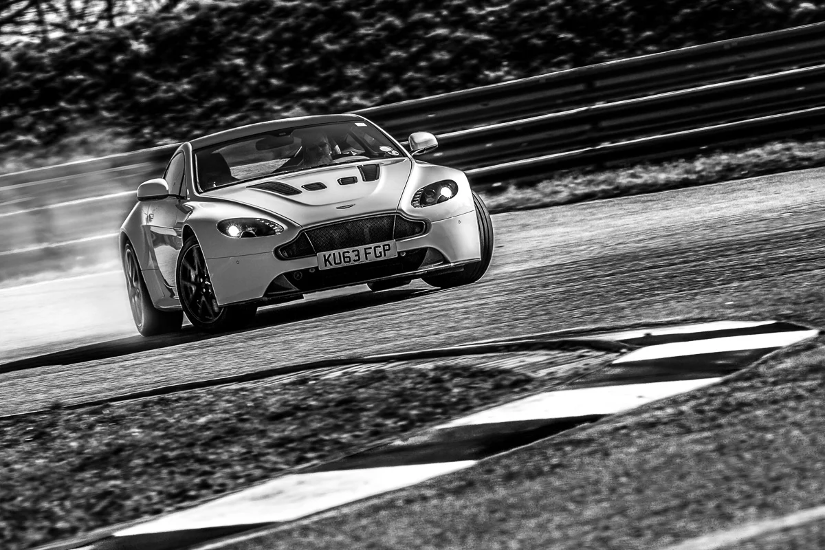 Aston_Martin-0187.jpg