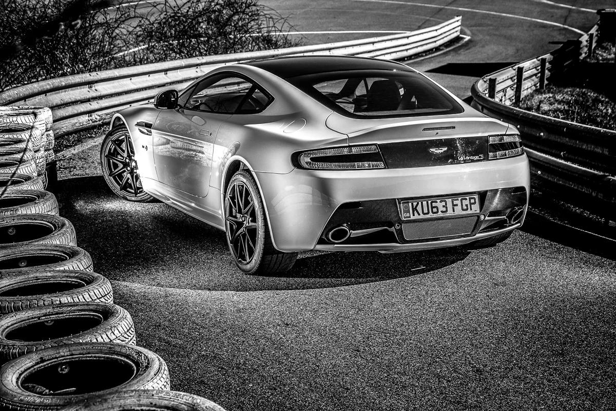 Aston_Martin-9998.jpg