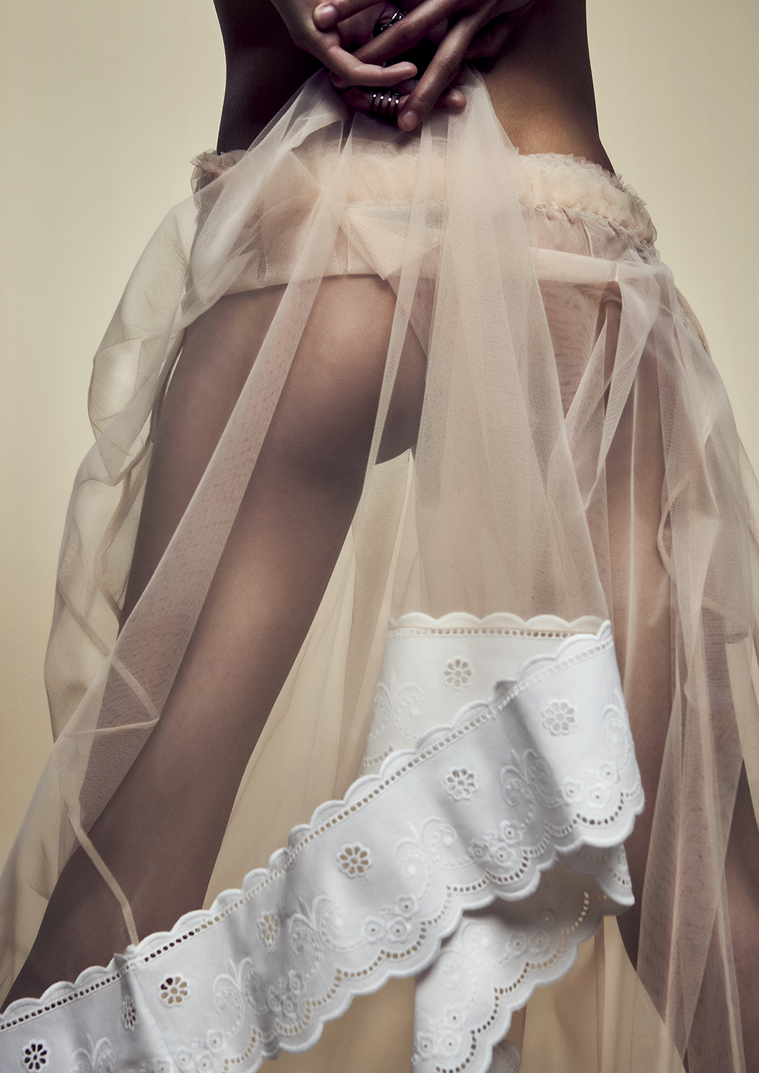 commercialphoto NUDEissue21290トリミング.jpg