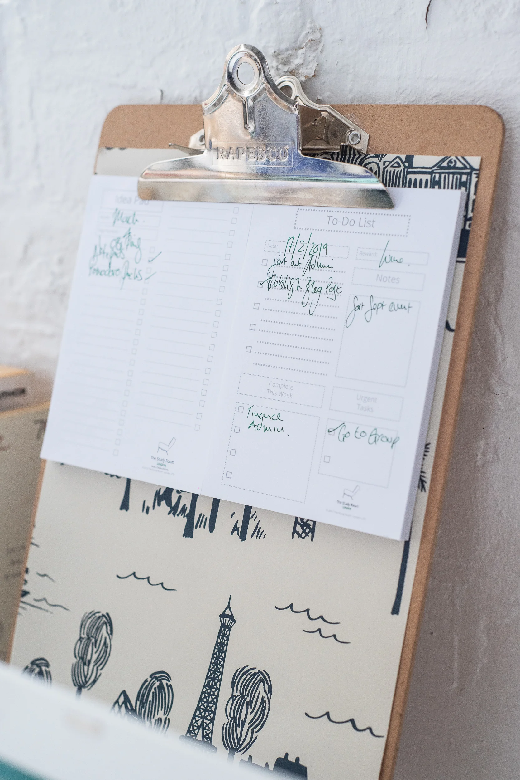 StudyRoom_Lifestyle Shots (44 of 45).jpg